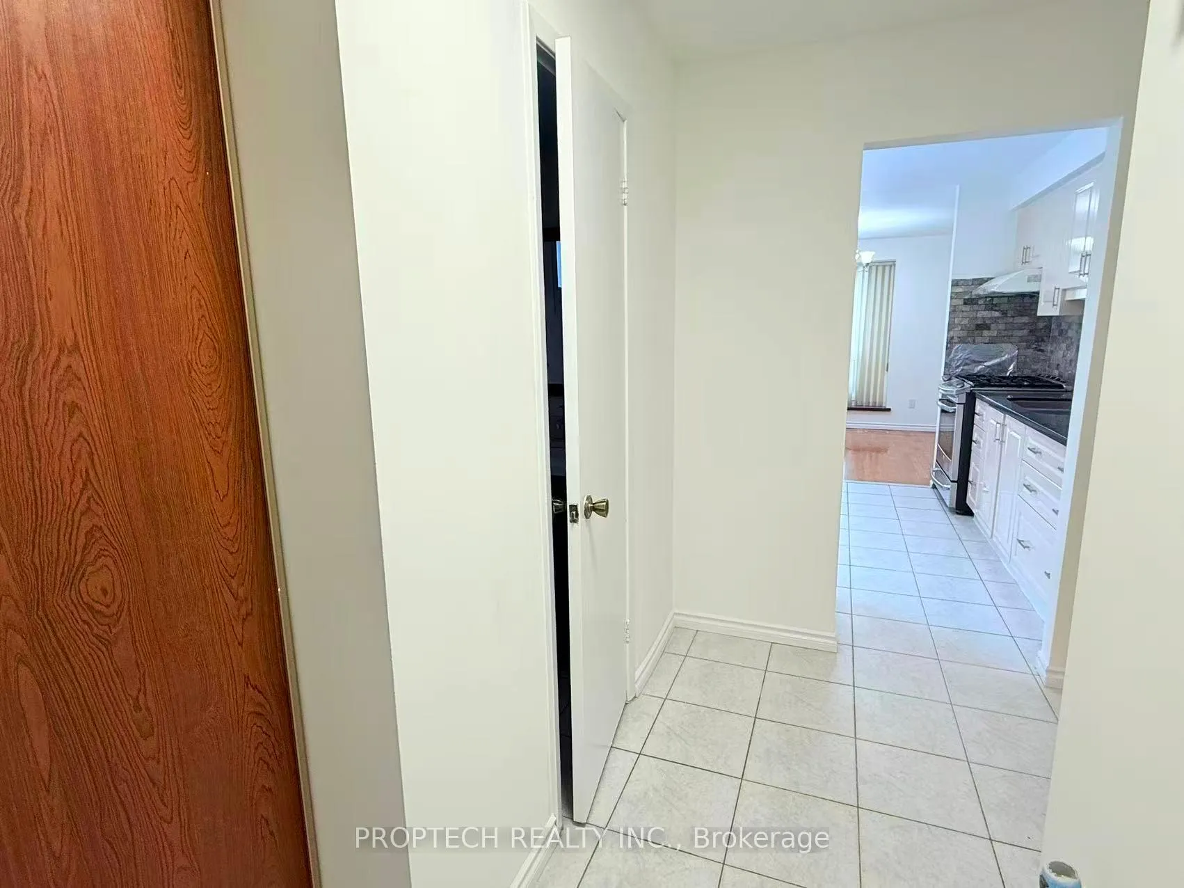 Photo 12 of 49 Carey Crescent, Markham, Milliken Mills West — HOMEH