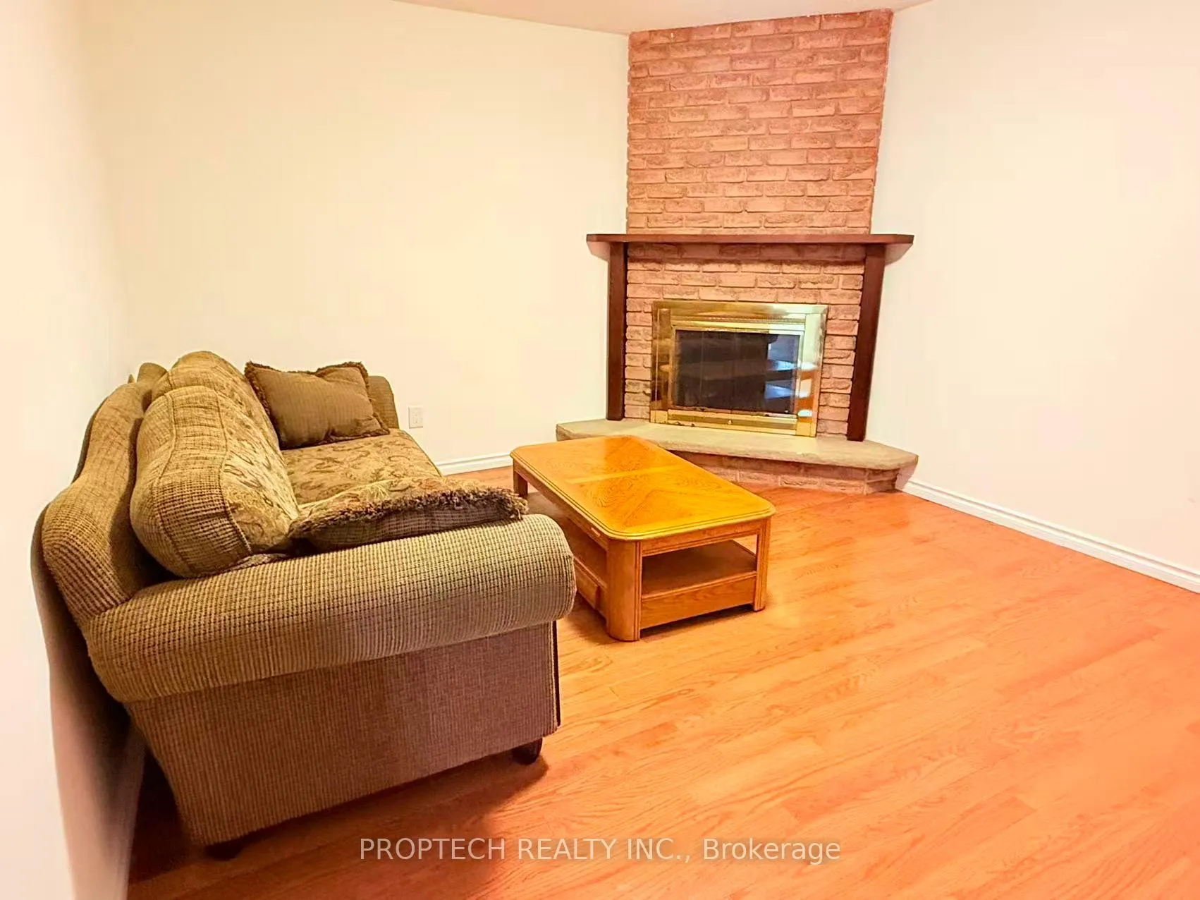 Photo 13 of 49 Carey Crescent, Markham, Milliken Mills West — HOMEH