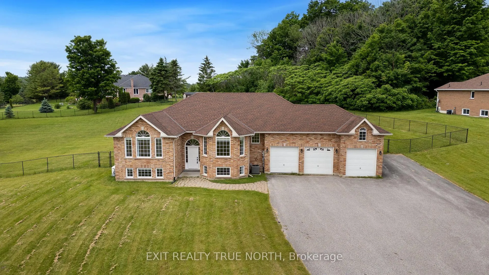 Front of 1348 Hawk Ridge Crescent