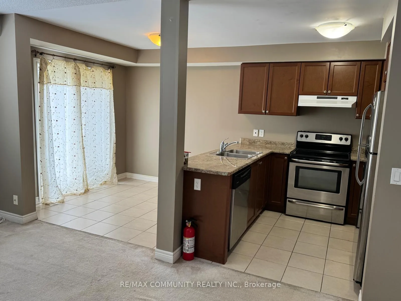 Photo 5 of 2354 Steeplechase Street, Oshawa, Windfields — HOMEH