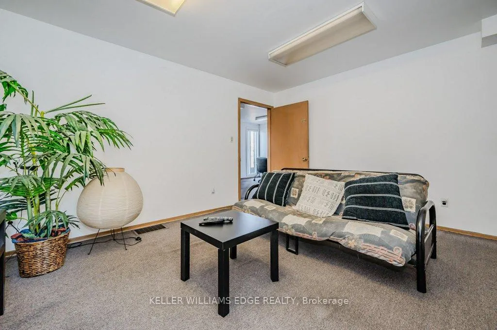 Photo 12 of 1278 Barton Street E, Hamilton, Crown Point — HOMEH