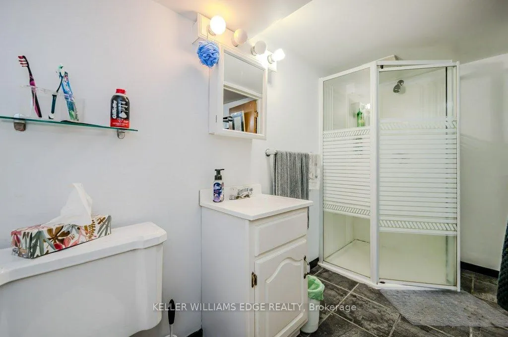 Photo 23 of 1278 Barton Street E, Hamilton, Crown Point — HOMEH