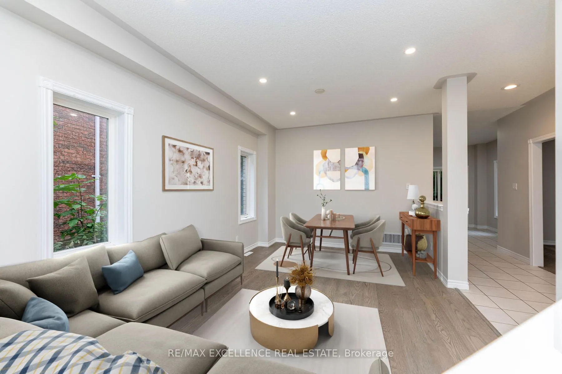 Photo 8 of 51 Stollar Boulevard, Barrie, Little Lake — HOMEH