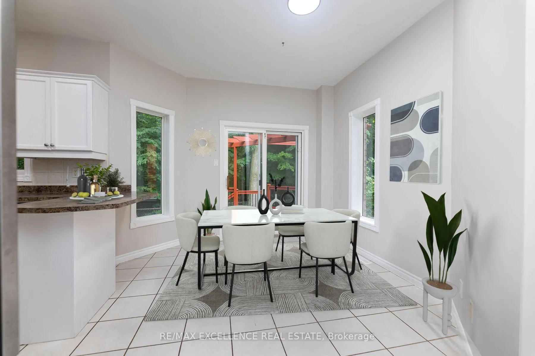 Photo 12 of 51 Stollar Boulevard, Barrie, Little Lake — HOMEH