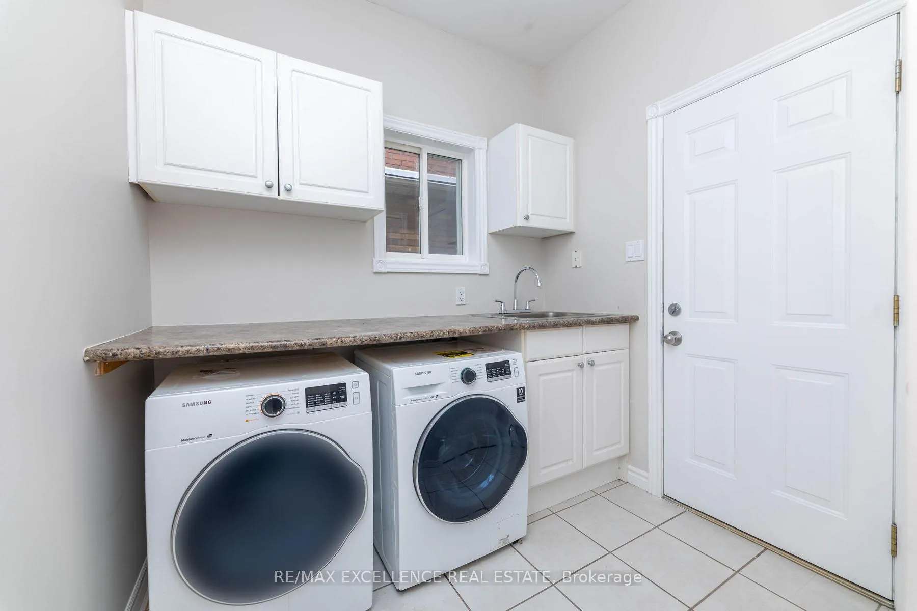 Photo 17 of 51 Stollar Boulevard, Barrie, Little Lake — HOMEH