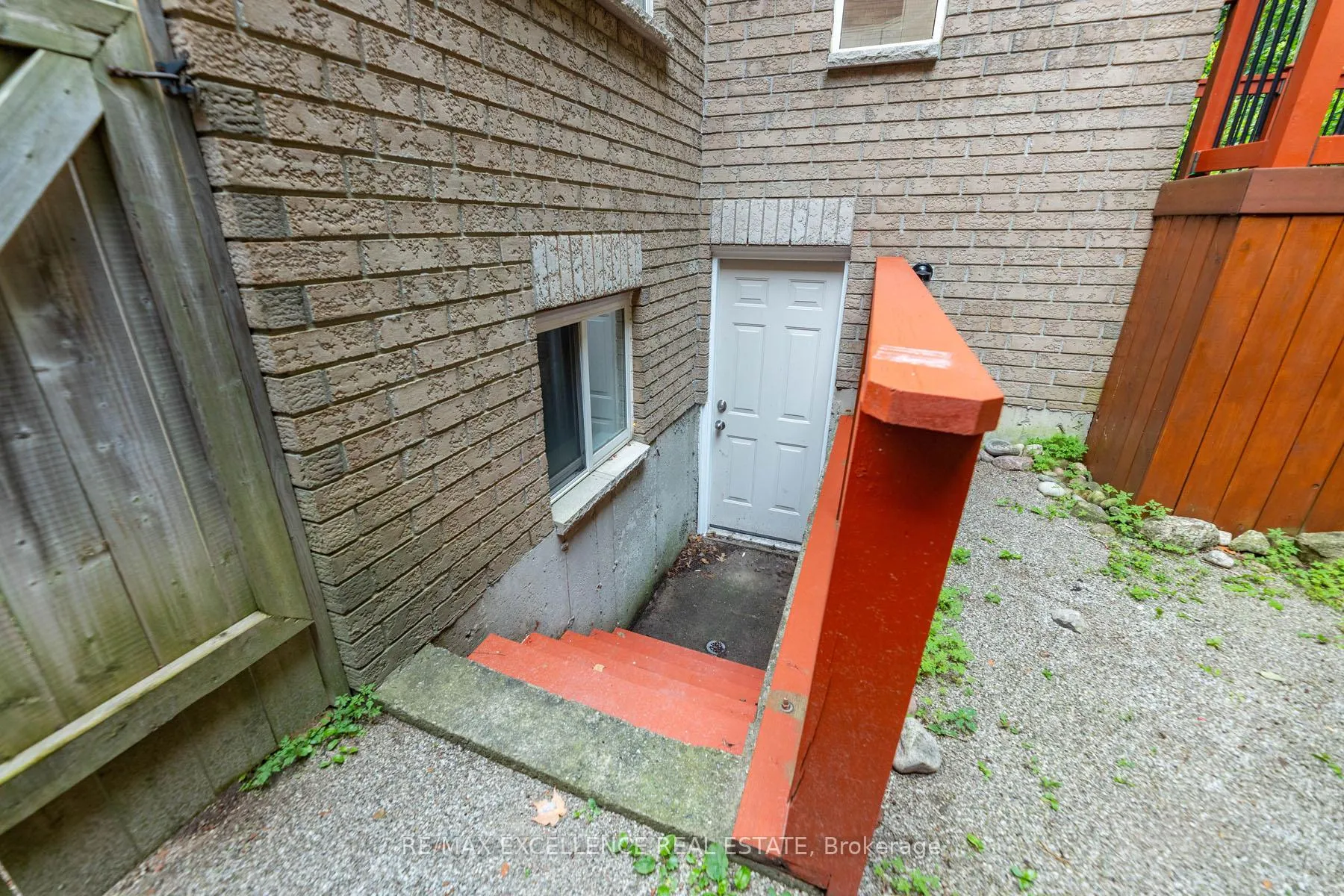 Photo 33 of 51 Stollar Boulevard, Barrie, Little Lake — HOMEH