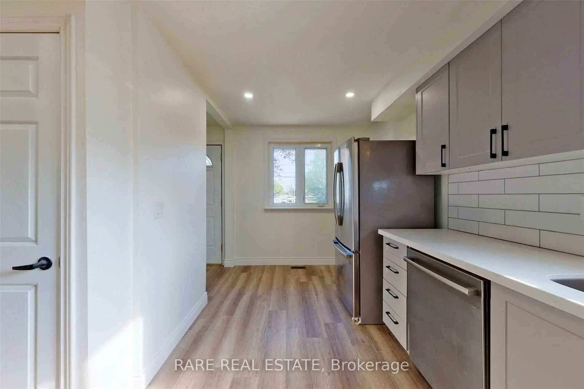Photo 9 of Unit #Main, 346 Conant Street, Oshawa, Lakeview — HOMEH