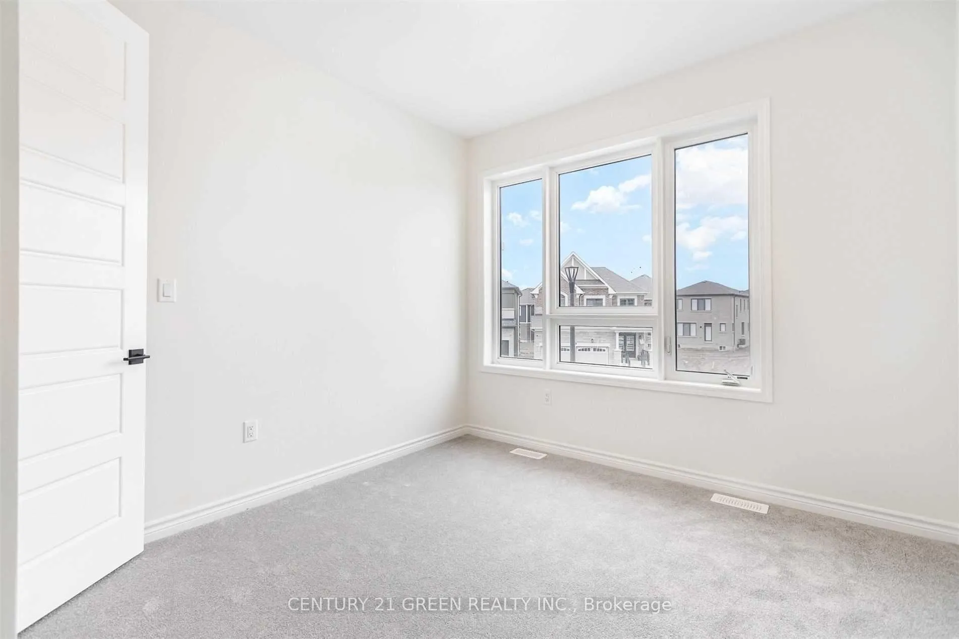 Photo 16 of 3140 Willowridge Path, Pickering, Rural Pickering — HOMEH