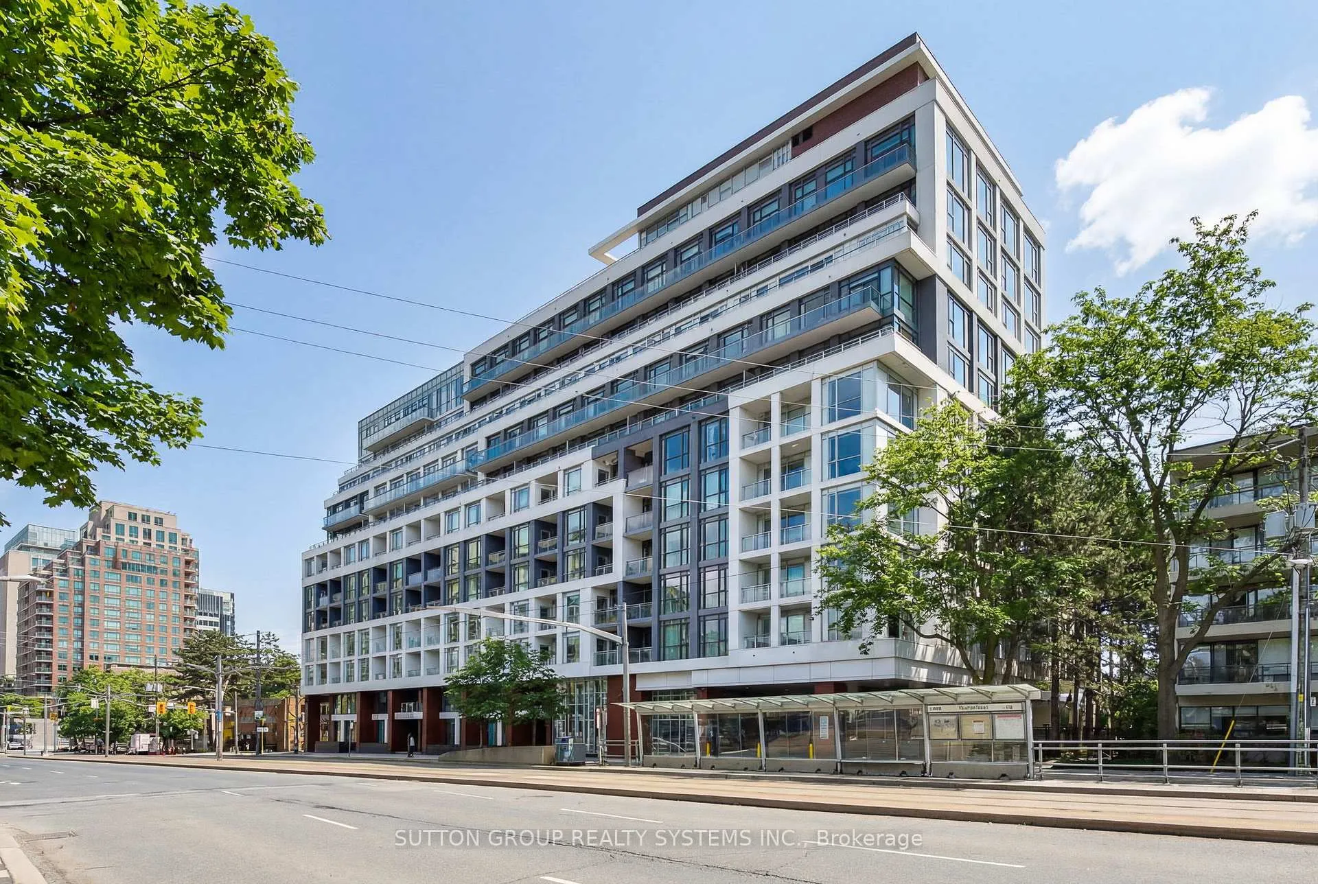 Front of Unit 212, 223 St Clair Avenue W