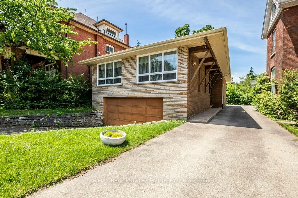 Photo 3 of 16 Cottage Avenue, Hamilton, Kirkendall — HOMEH