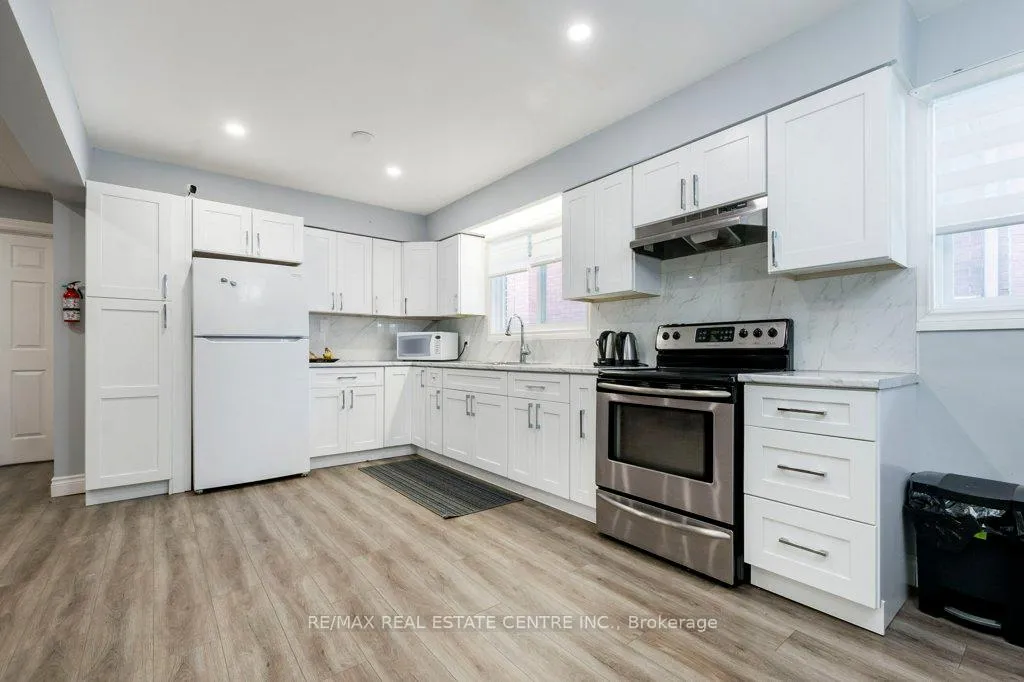 Photo 7 of 16 Cottage Avenue, Hamilton, Kirkendall — HOMEH