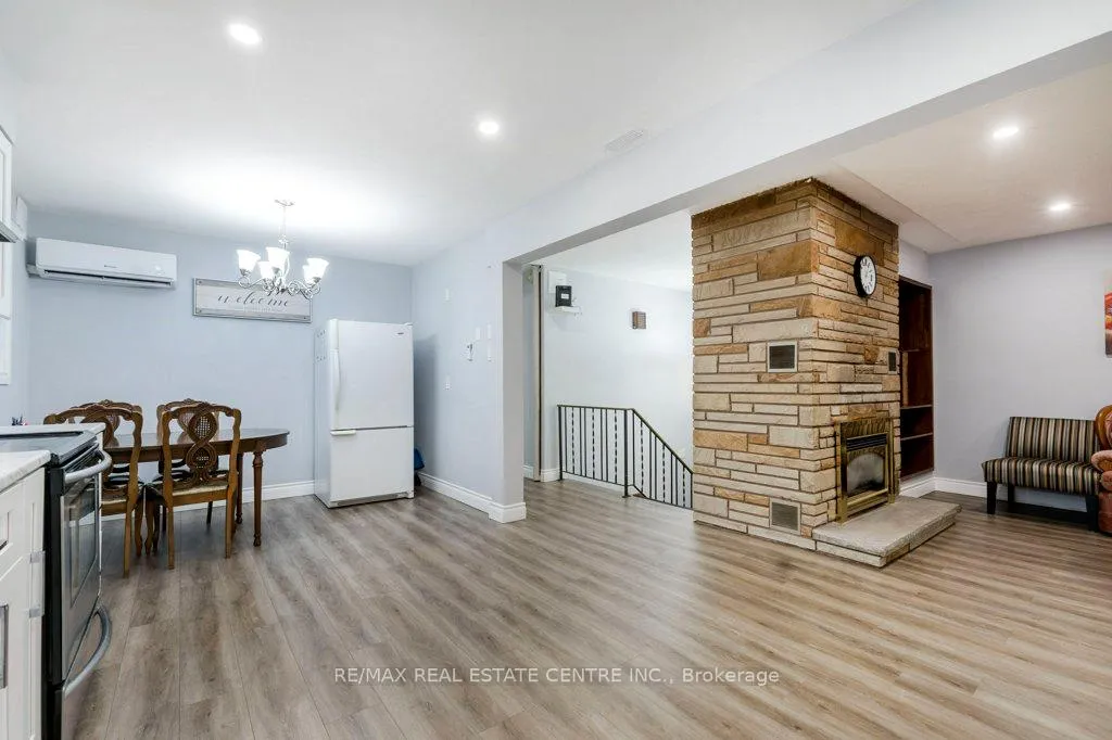 Photo 10 of 16 Cottage Avenue, Hamilton, Kirkendall — HOMEH