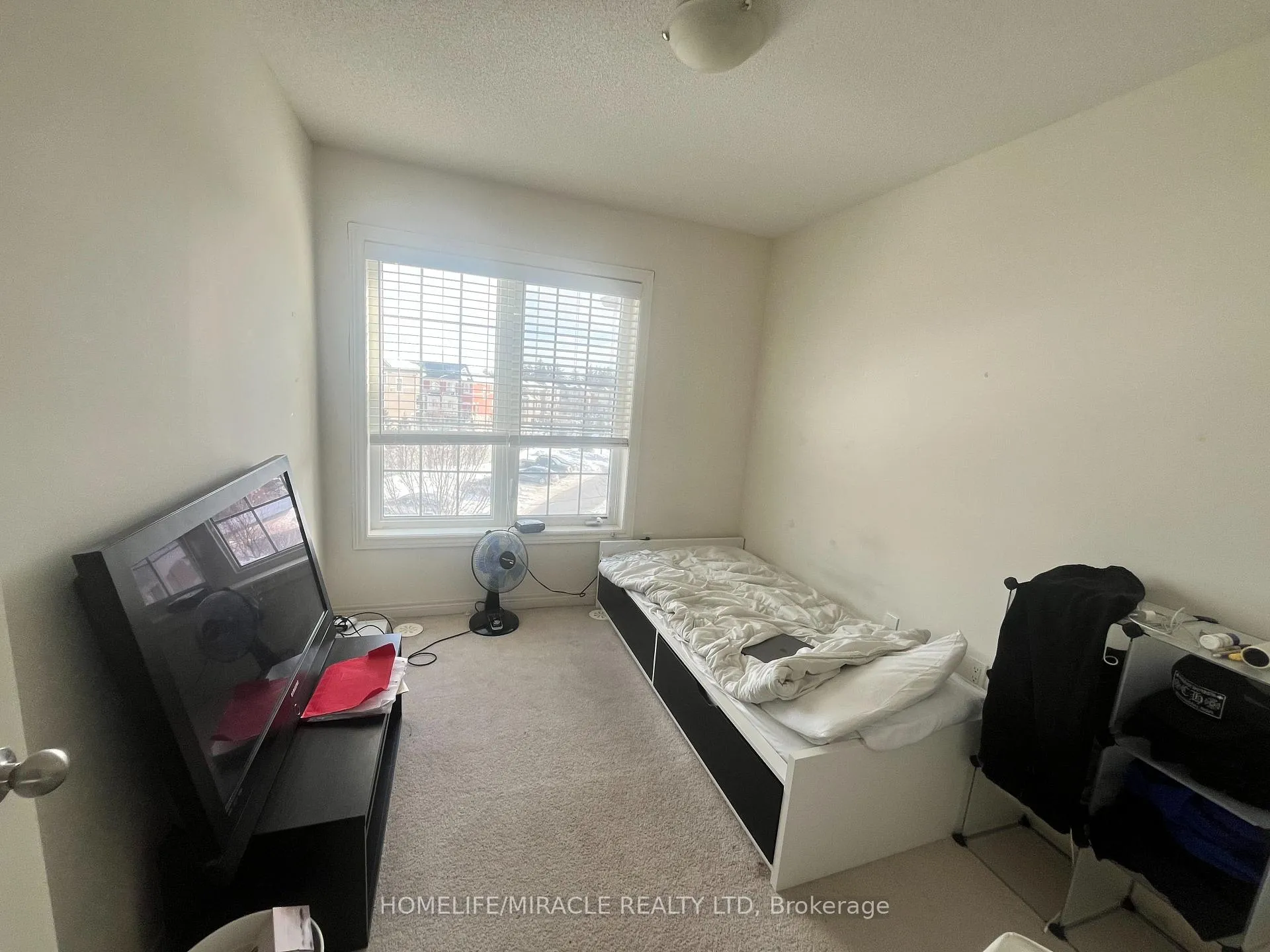 Photo 6 of 16 Botanical Avenue, Brampton, Credit Valley — HOMEH