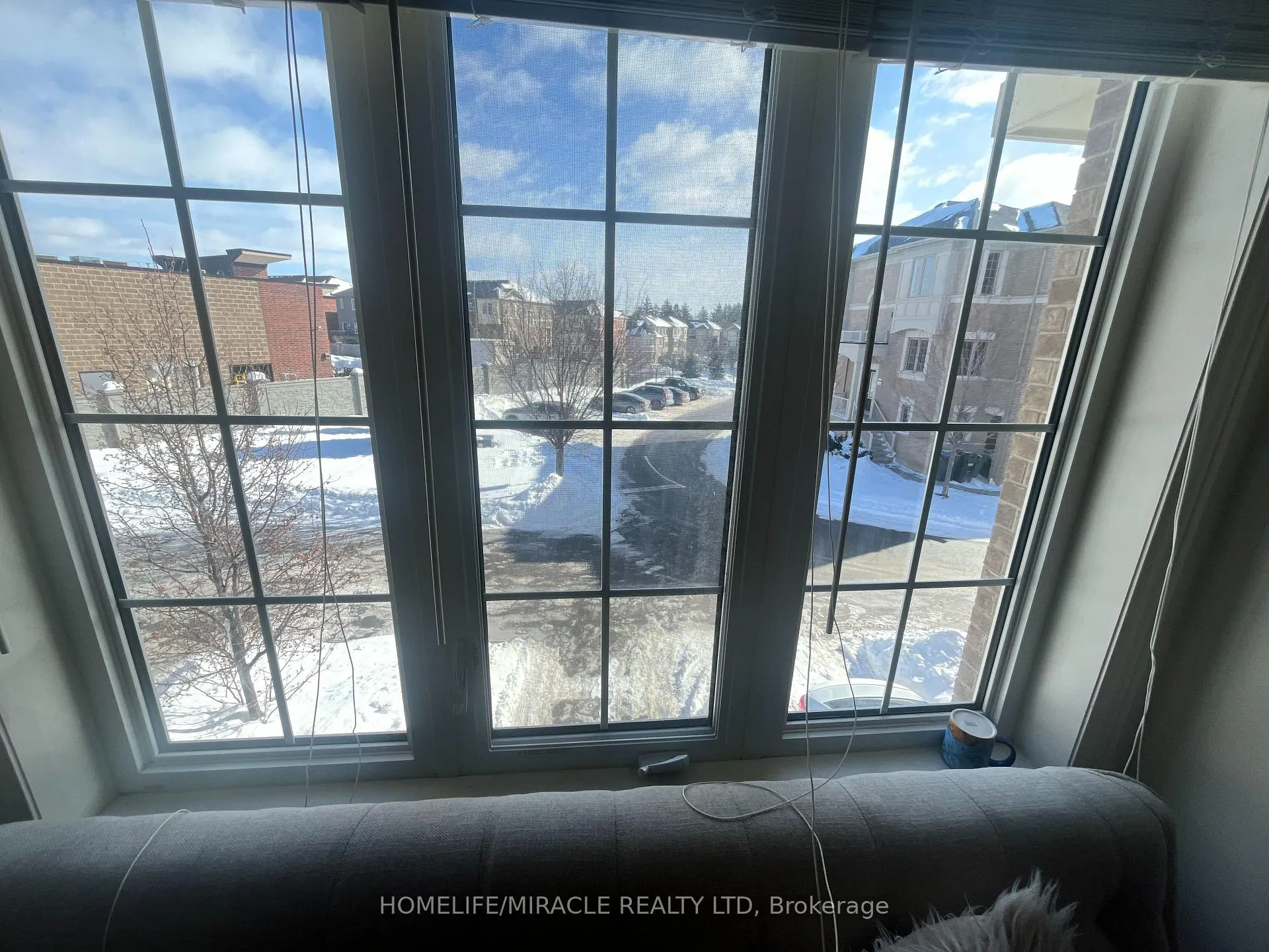 Photo 9 of 16 Botanical Avenue, Brampton, Credit Valley — HOMEH