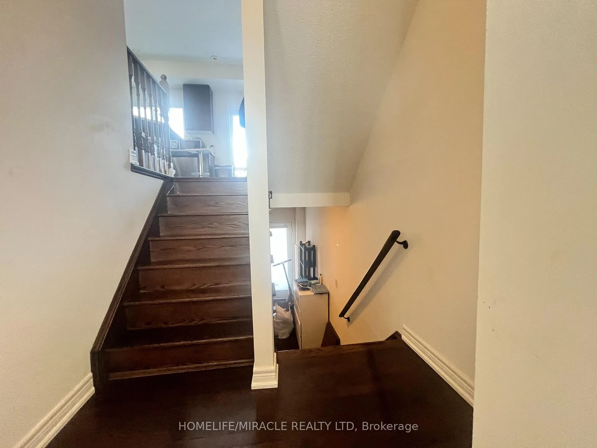Photo 12 of 16 Botanical Avenue, Brampton, Credit Valley — HOMEH