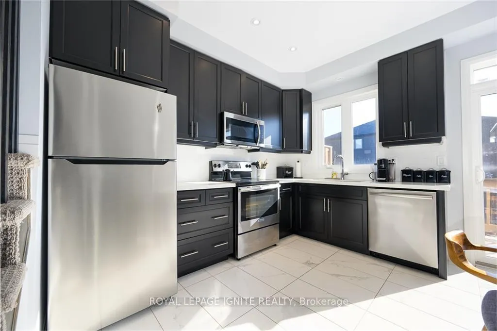 Photo 9 of 23 Soho Street, Hamilton, Stoney Creek Mountain — HOMEH