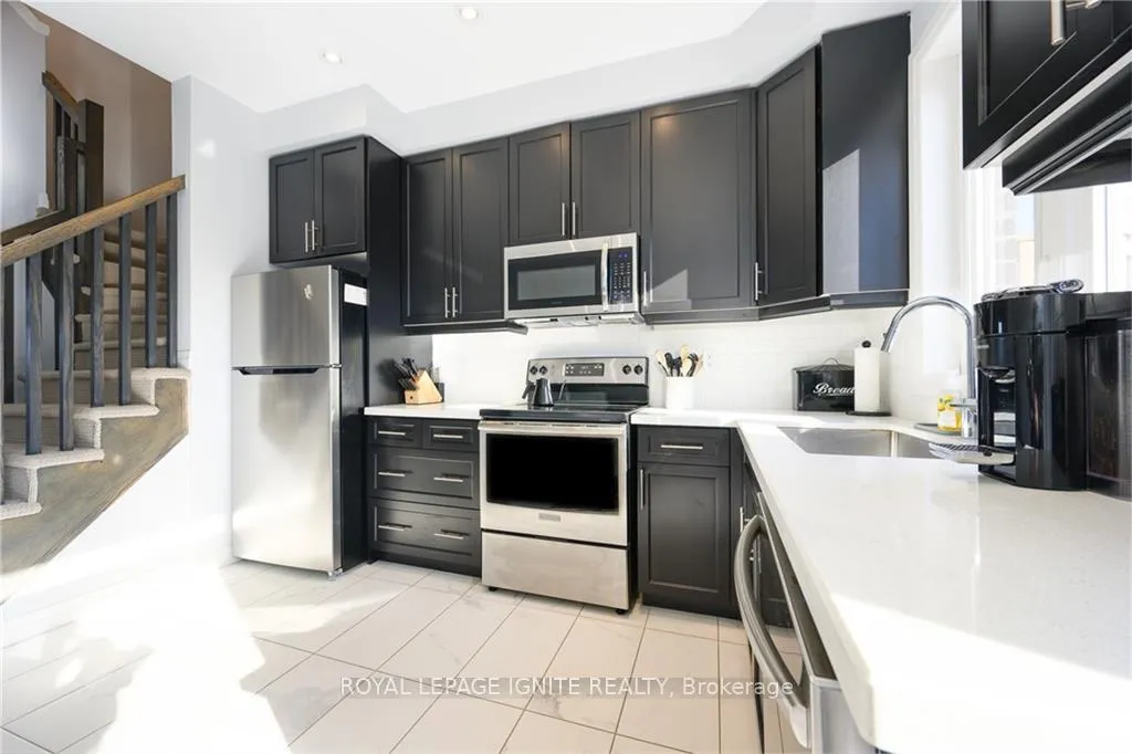 Photo 13 of 23 Soho Street, Hamilton, Stoney Creek Mountain — HOMEH