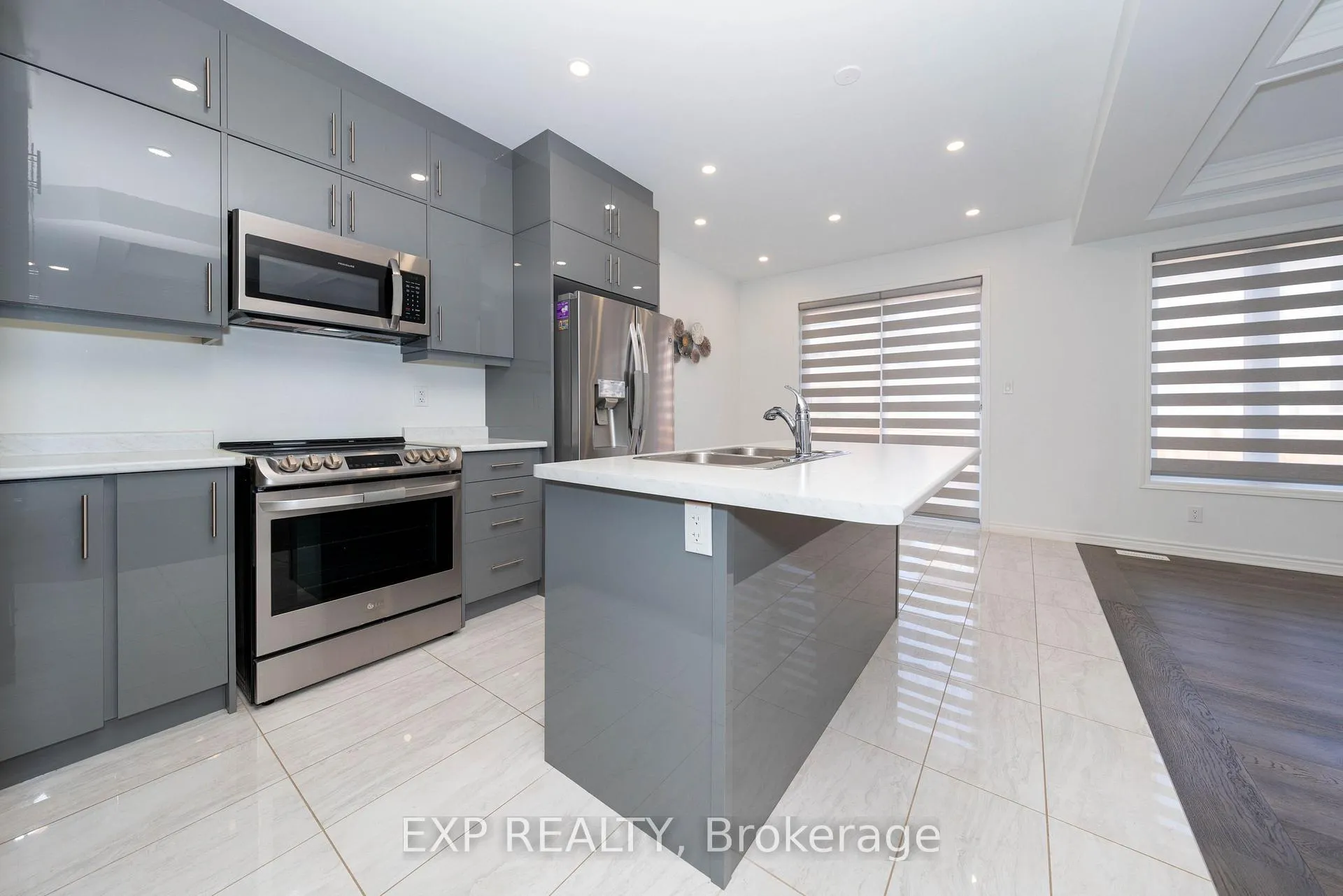 Photo 13 of 558 Kennedy Circle W, Milton, Cobban — HOMEH