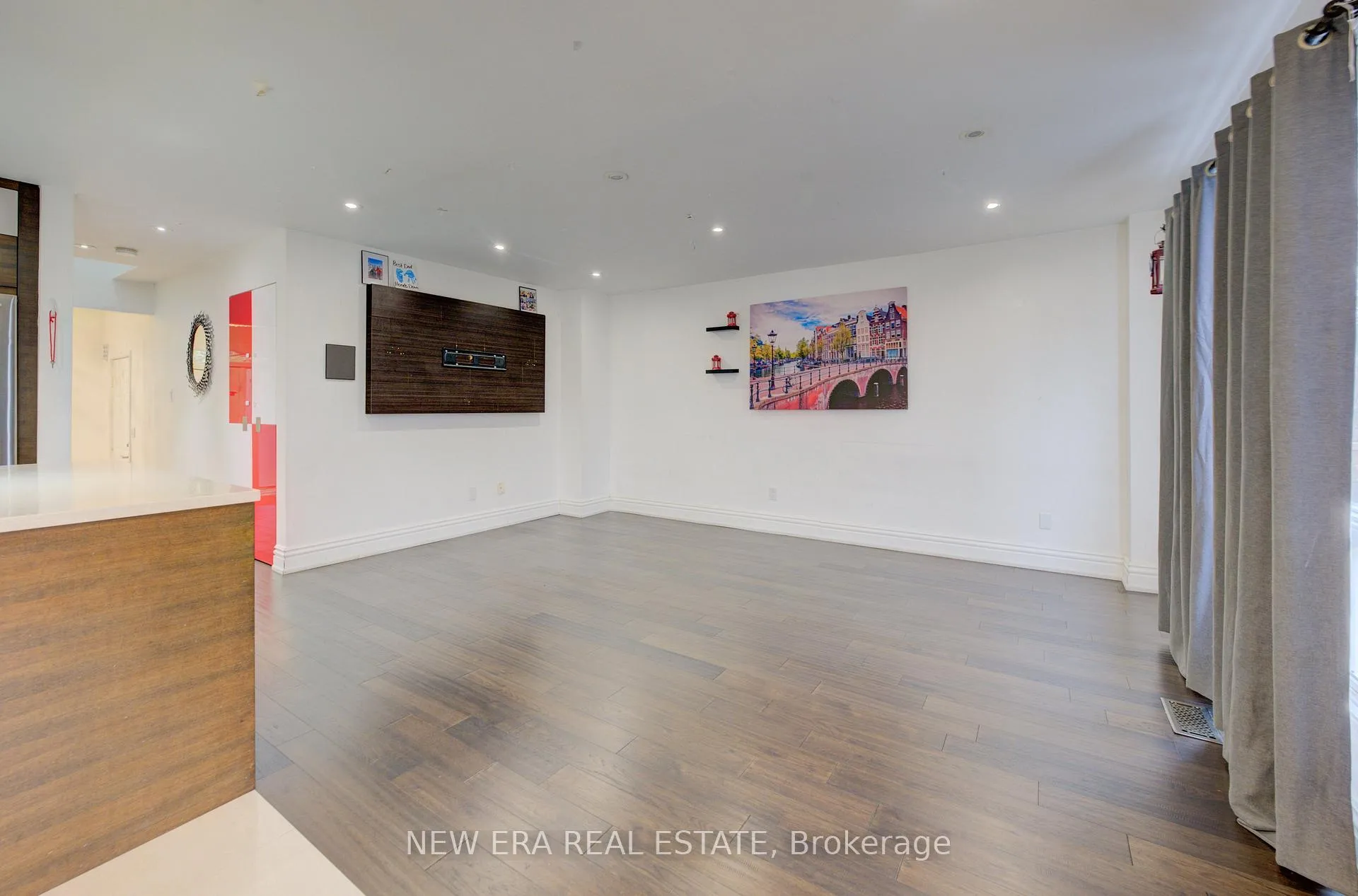 Photo 11 of 495 Templemead Drive, Hamilton, Templemead — HOMEH