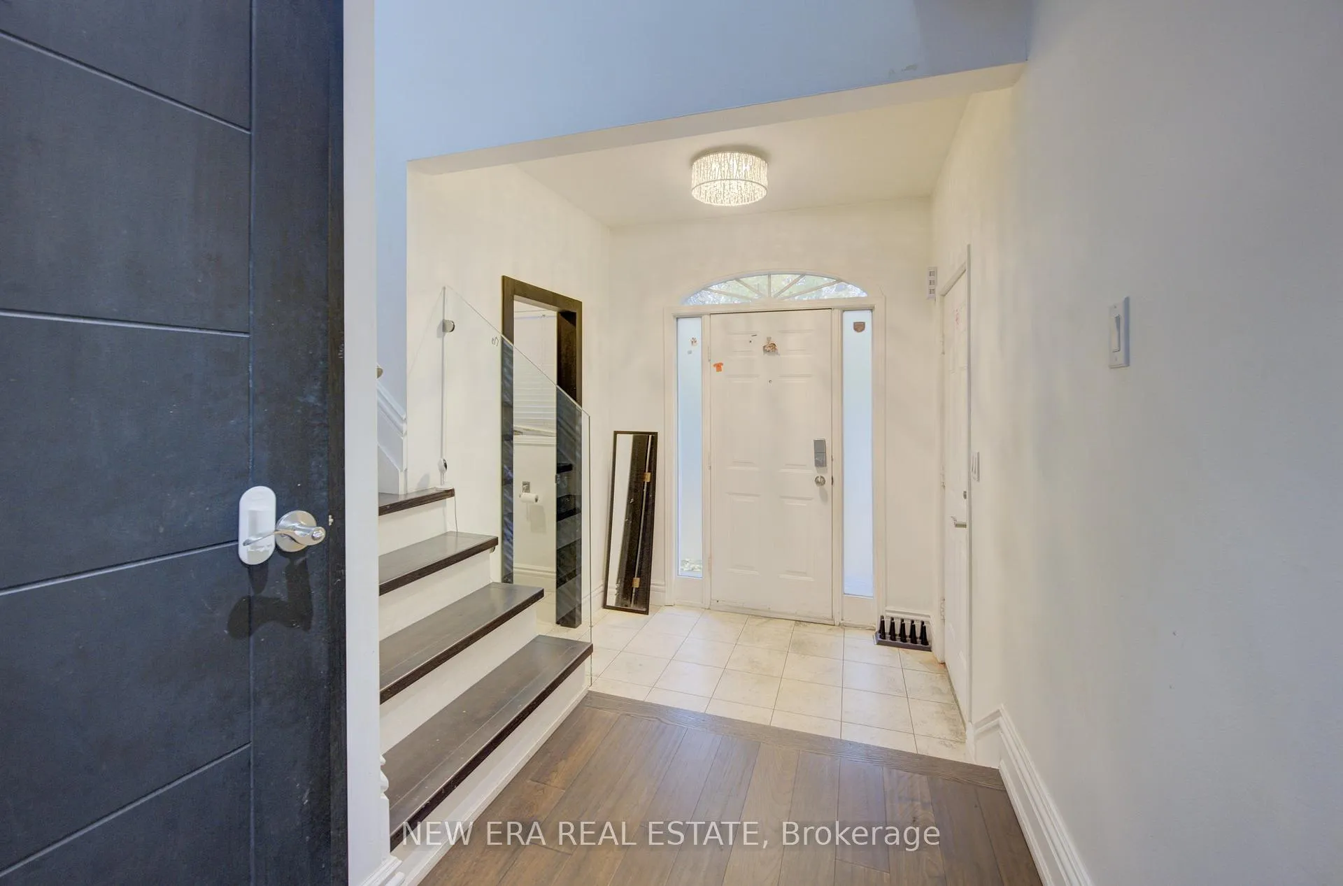 Photo 13 of 495 Templemead Drive, Hamilton, Templemead — HOMEH
