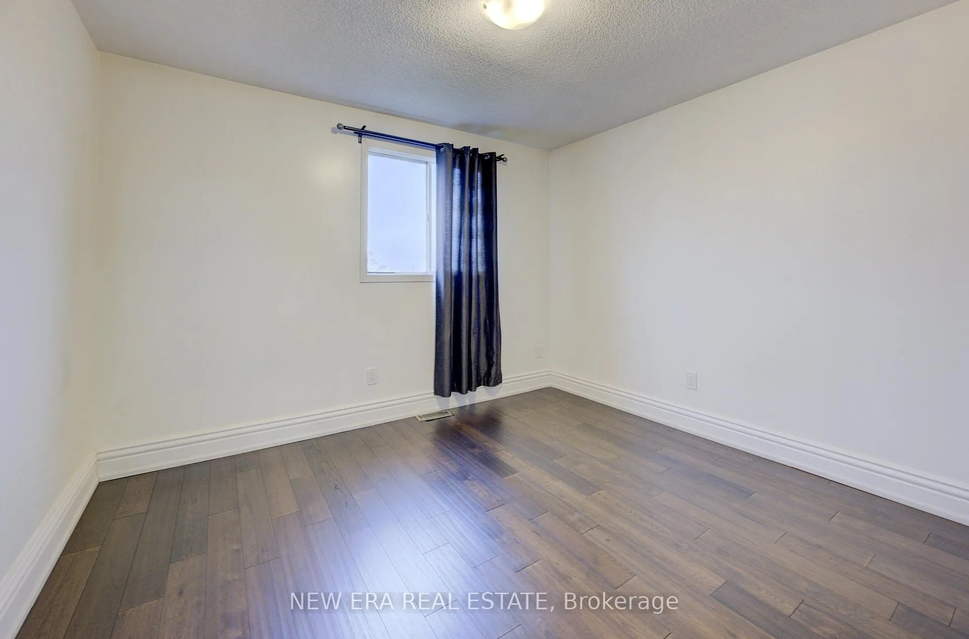 Photo 18 of 495 Templemead Drive, Hamilton, Templemead — HOMEH