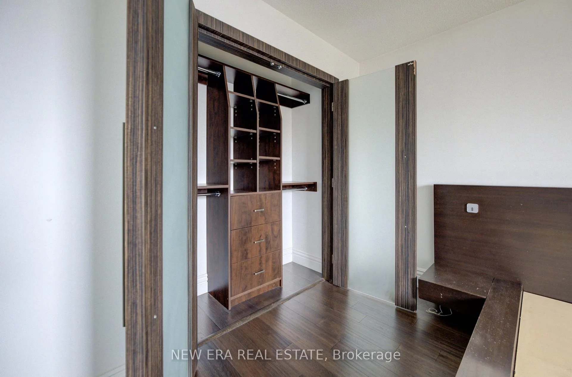 Photo 21 of 495 Templemead Drive, Hamilton, Templemead — HOMEH