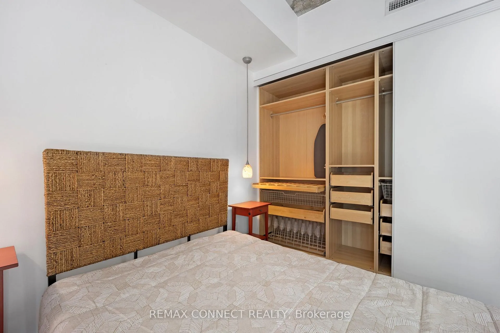 Photo 13 of Unit 604, 20 Stewart Street, Toronto, Waterfront Communities — HOMEH