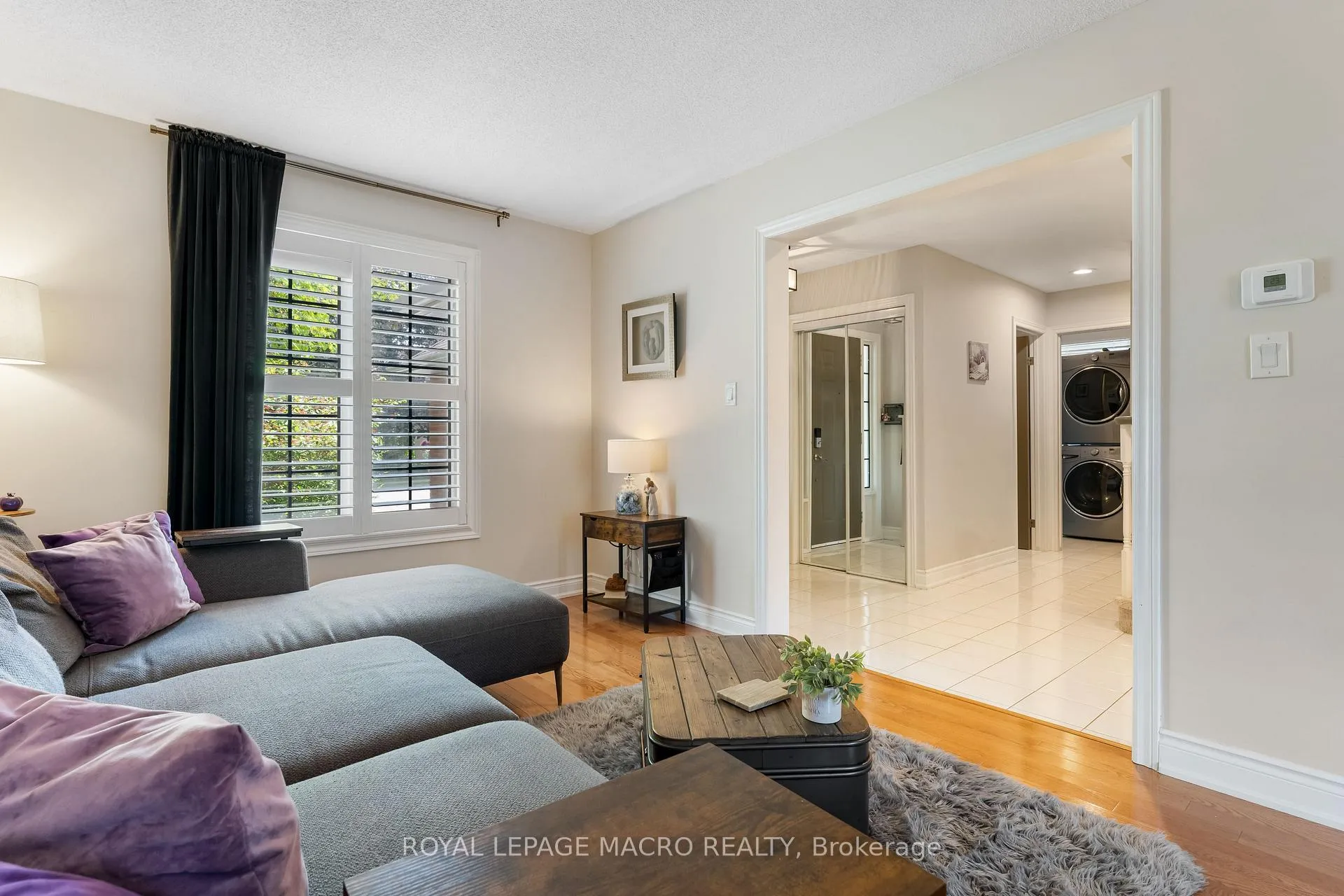 Photo 6 of 14 Coopershawk Crescent, Hamilton, Carpenter — HOMEH