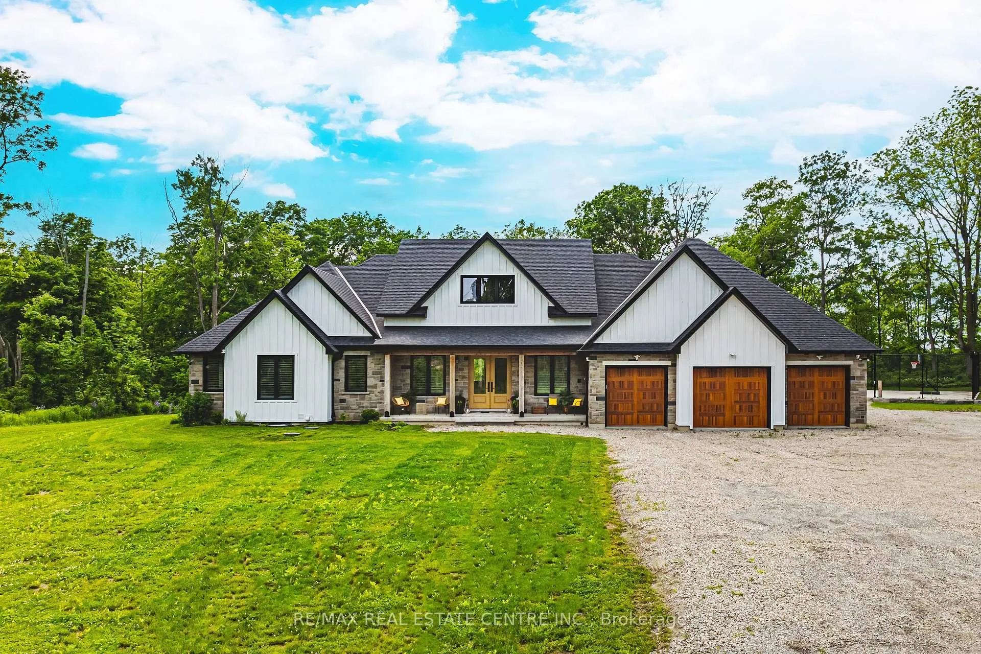 Photo 1 of 11 Cockshutt Road, Brant, Brantford Twp — HOMEH