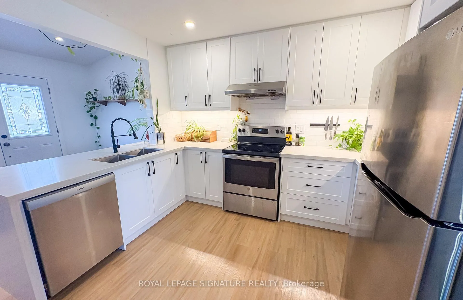 Photo 17 of Unit Main, 437 Upper Kenilworth Avenue, Hamilton, Huntington — HOMEH