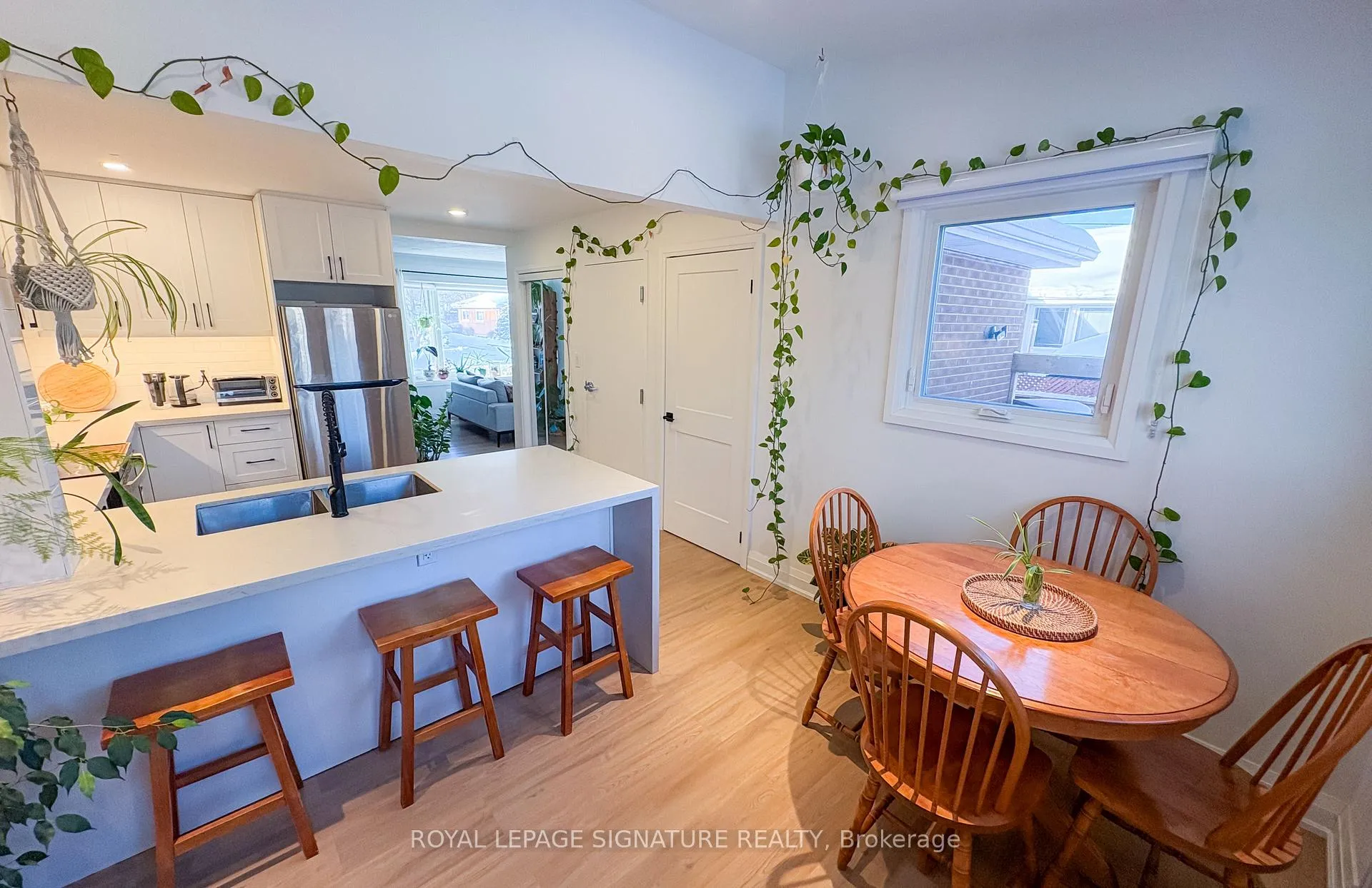 Photo 22 of Unit Main, 437 Upper Kenilworth Avenue, Hamilton, Huntington — HOMEH