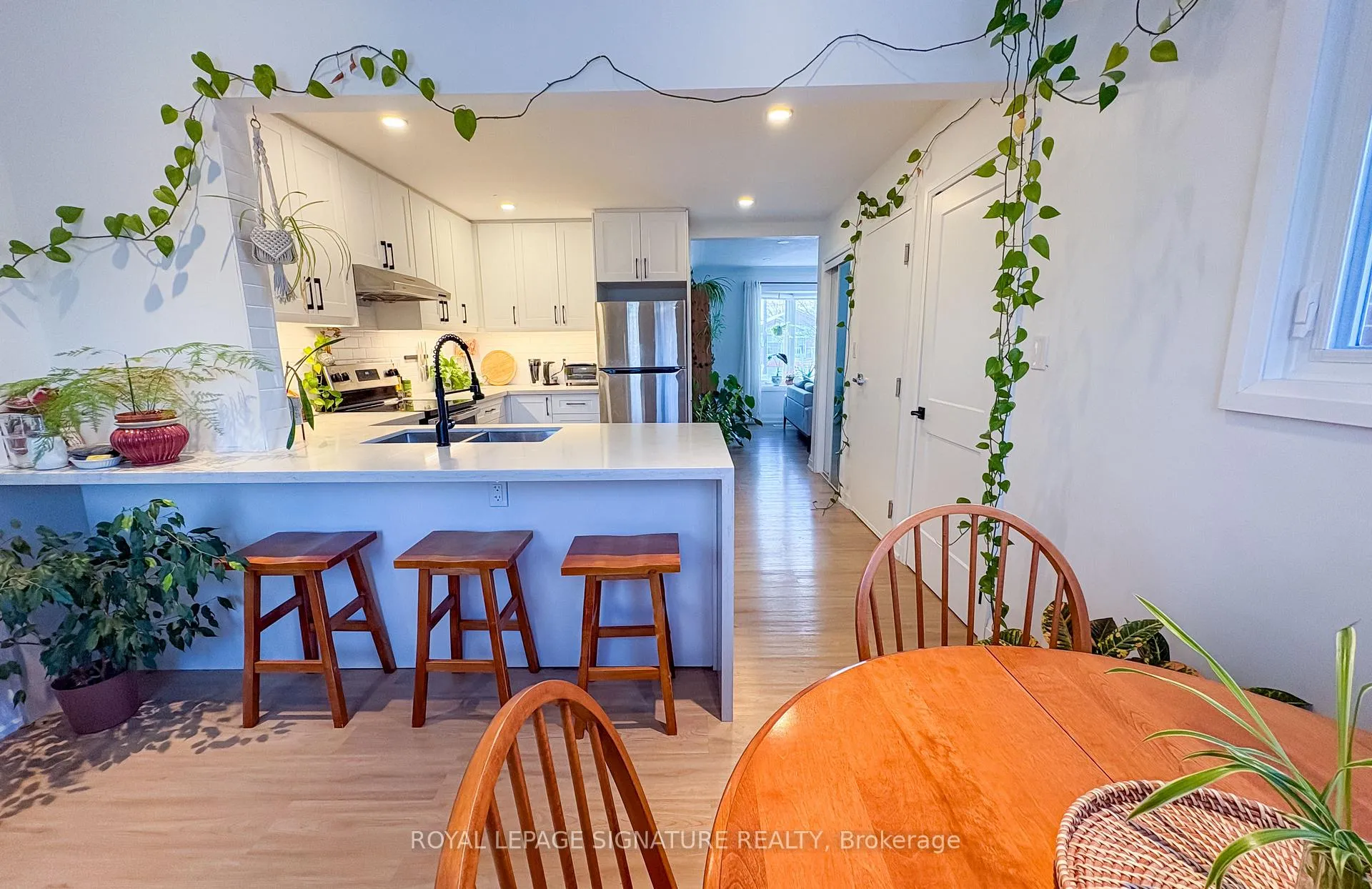 Photo 23 of Unit Main, 437 Upper Kenilworth Avenue, Hamilton, Huntington — HOMEH