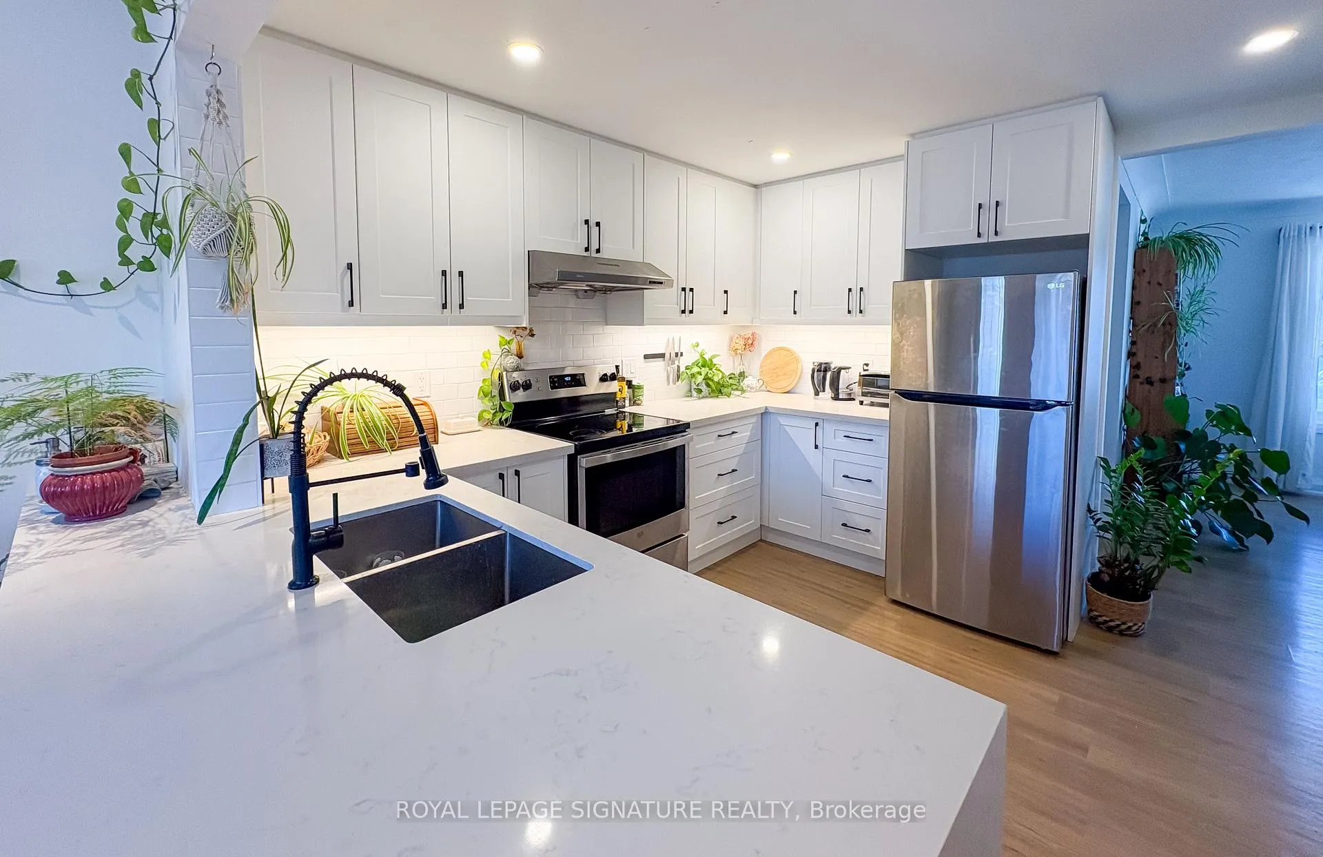 Photo 25 of Unit Main, 437 Upper Kenilworth Avenue, Hamilton, Huntington — HOMEH