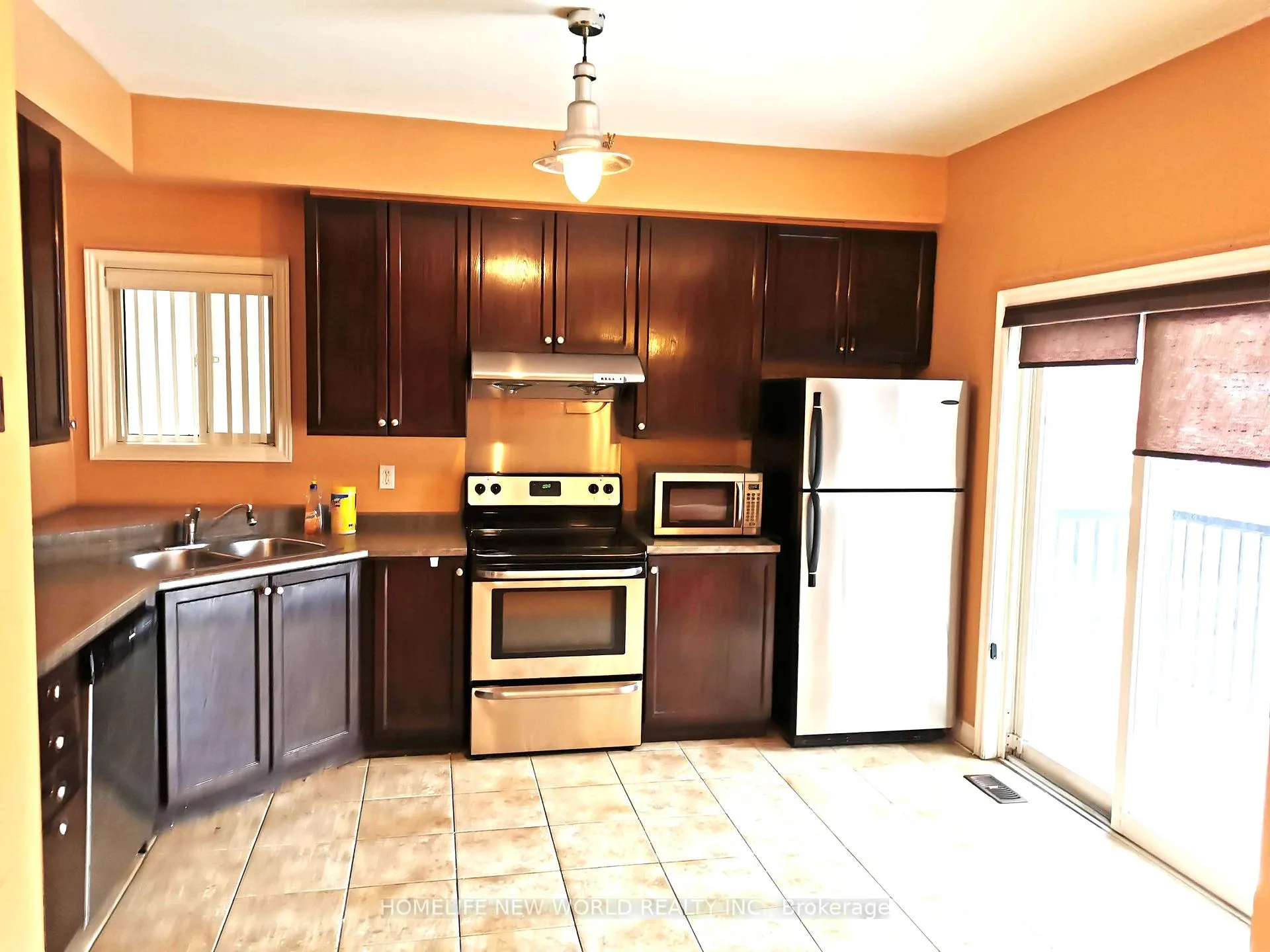 Photo 6 of 31 Moraine Drive, Vaughan, Vellore Village — HOMEH