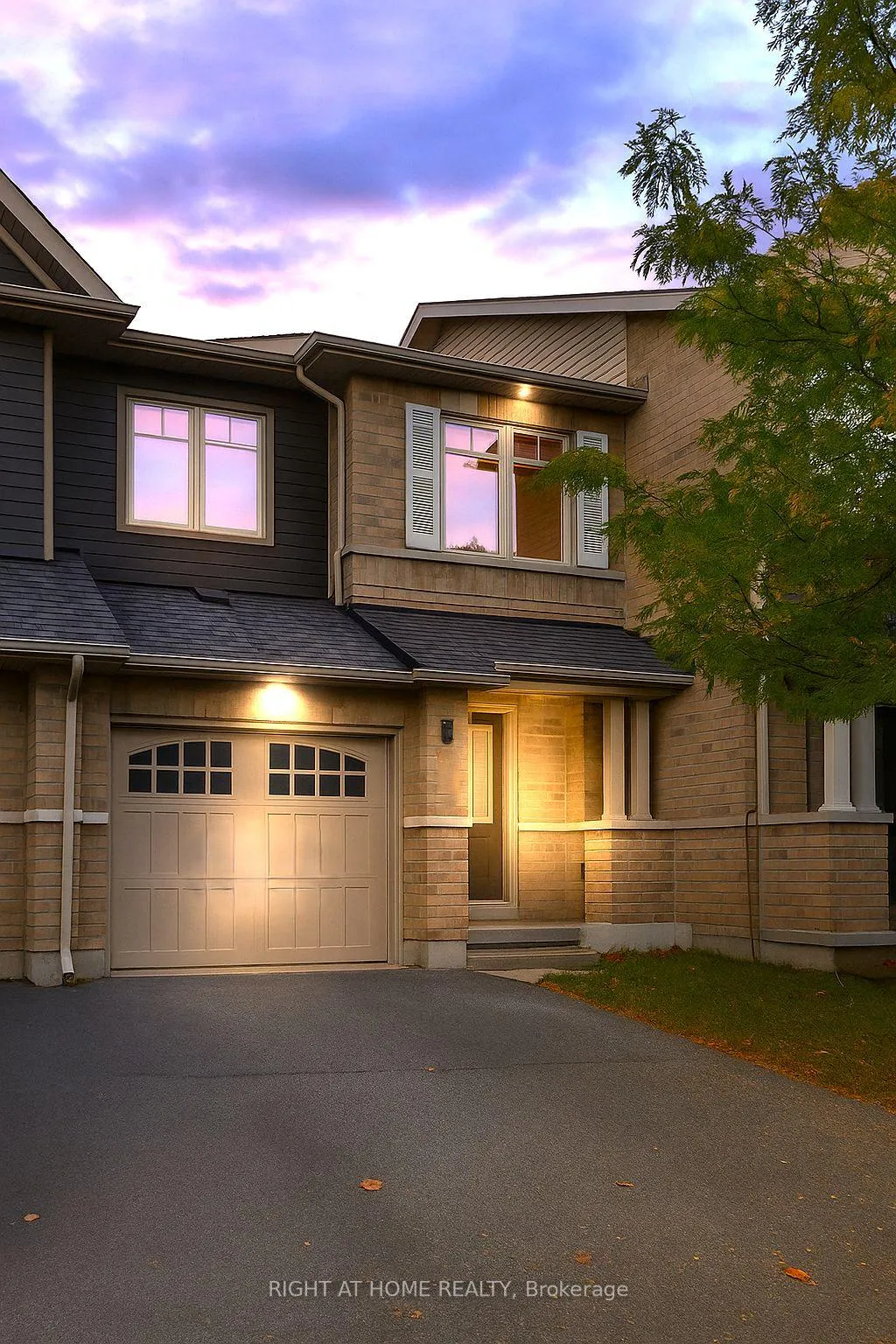 Photo 1 of 134 Mancini Way, Ottawa, Barrhaven - Strandherd — HOMEH