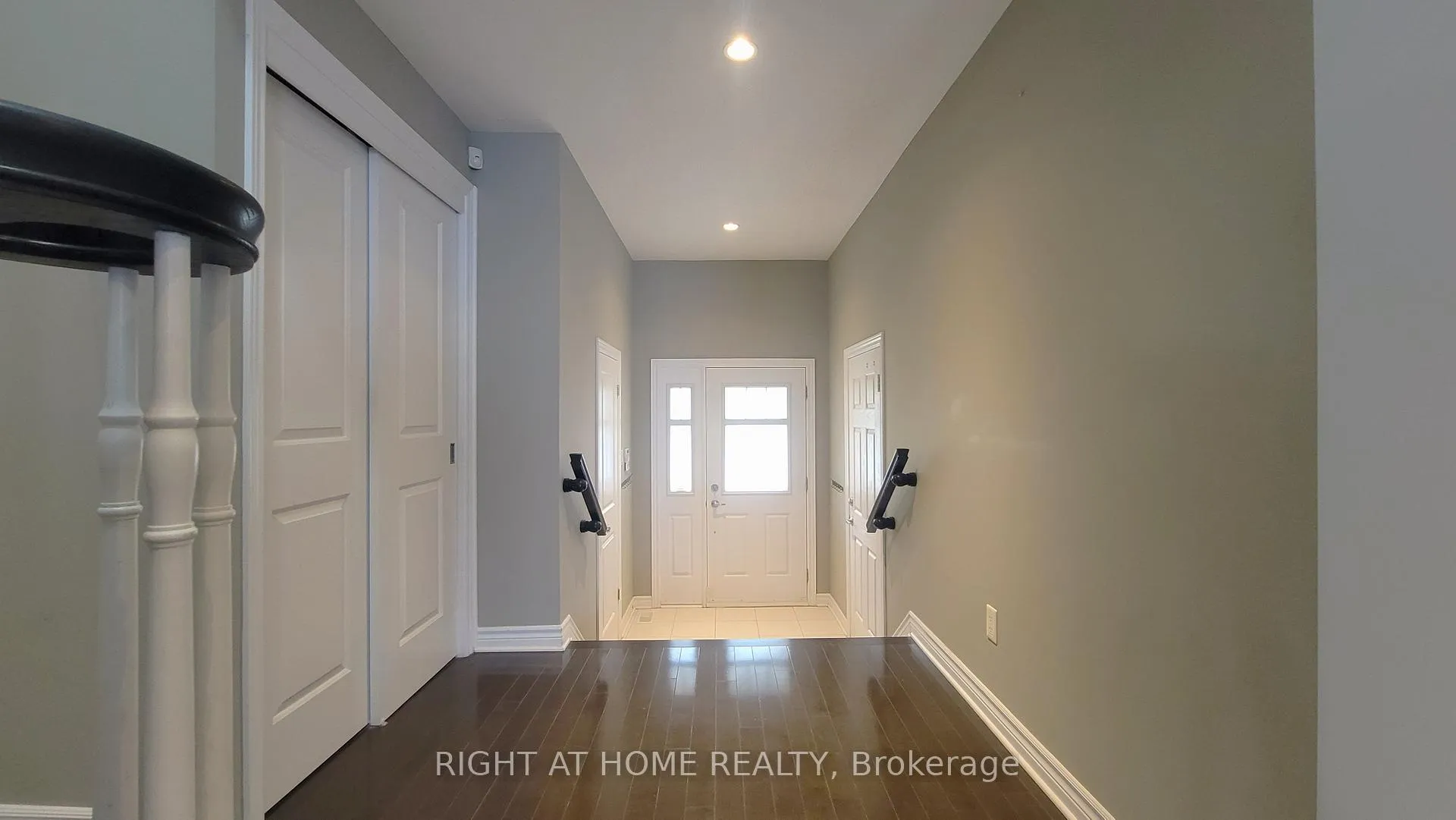 Photo 5 of 134 Mancini Way, Ottawa, Barrhaven - Strandherd — HOMEH