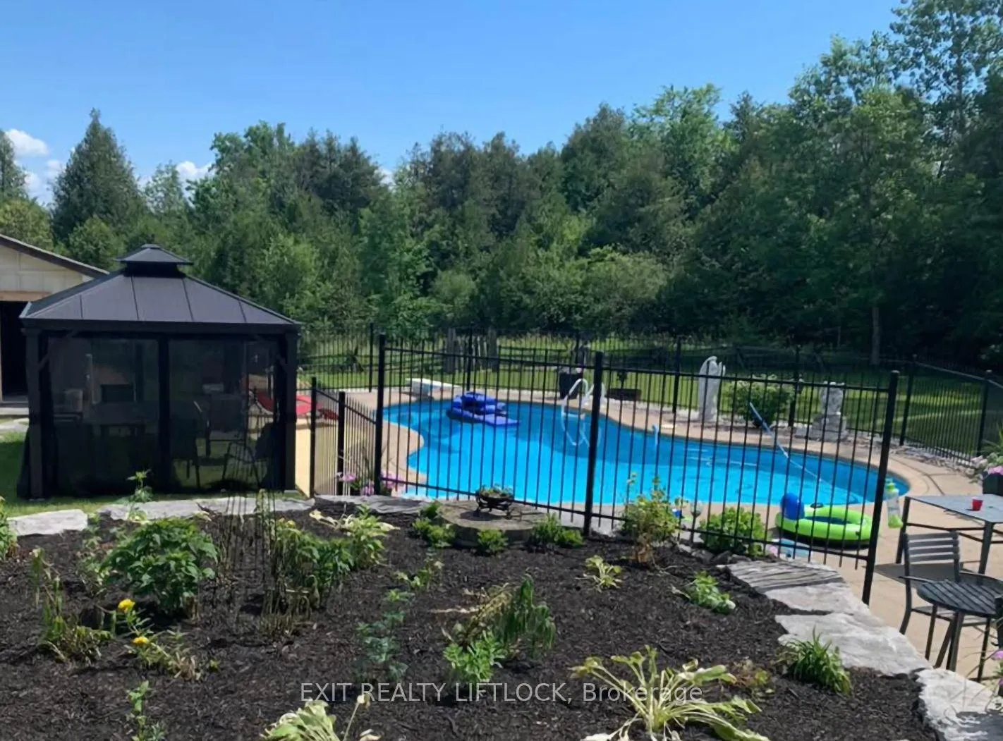 Photo 2 of 2105 Deer Bay Road, Selwyn — HOMEH