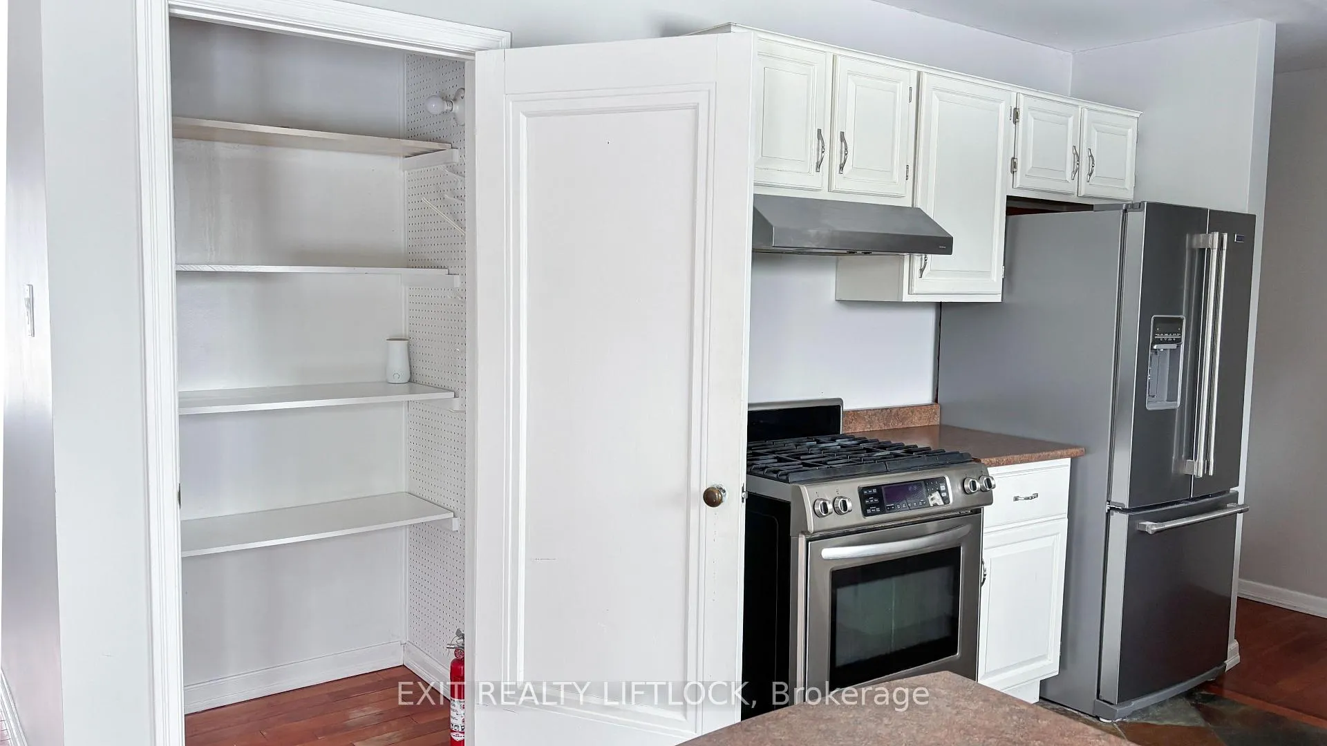 Photo 8 of 2105 Deer Bay Road, Selwyn — HOMEH