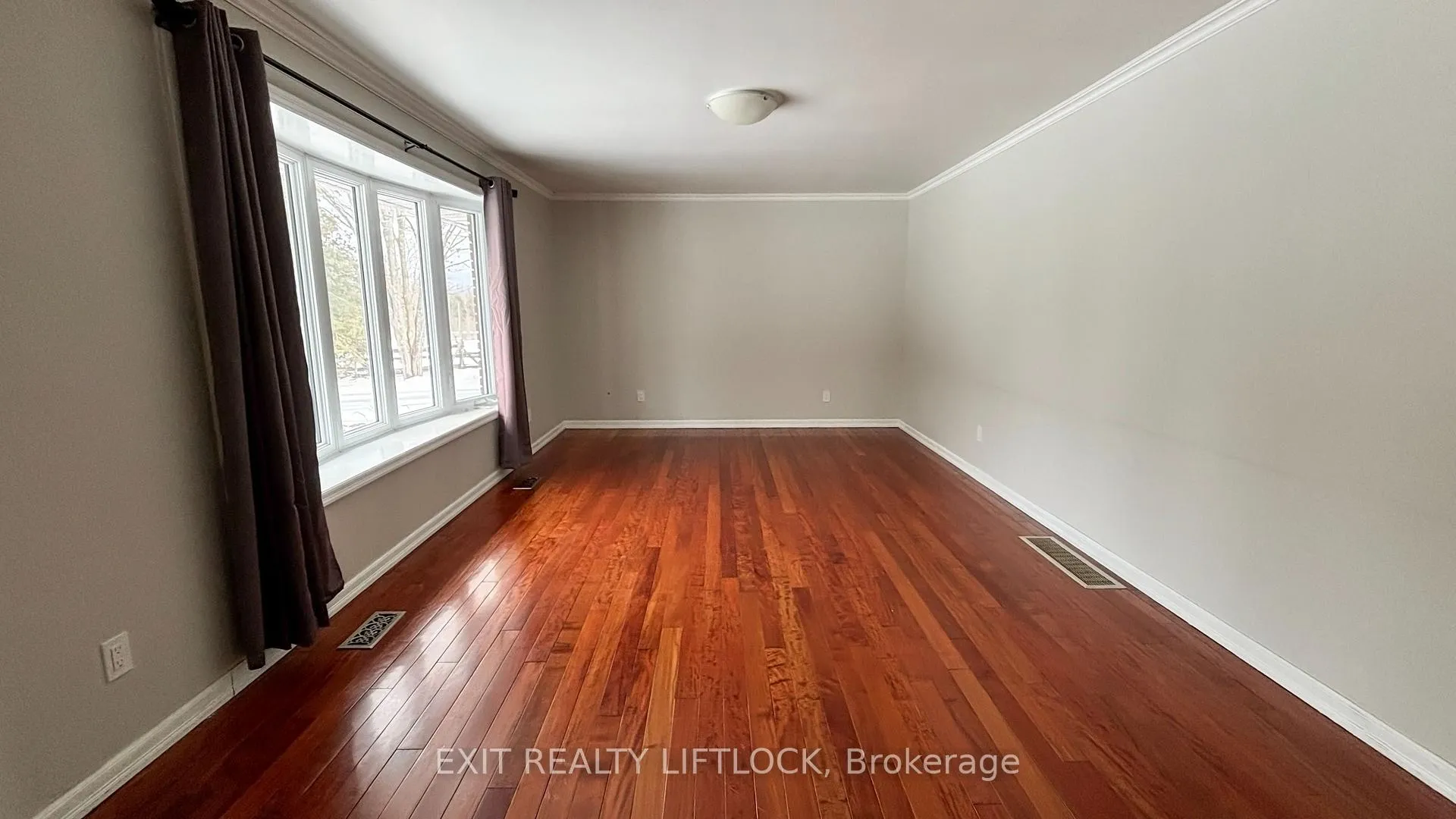 Photo 9 of 2105 Deer Bay Road, Selwyn — HOMEH