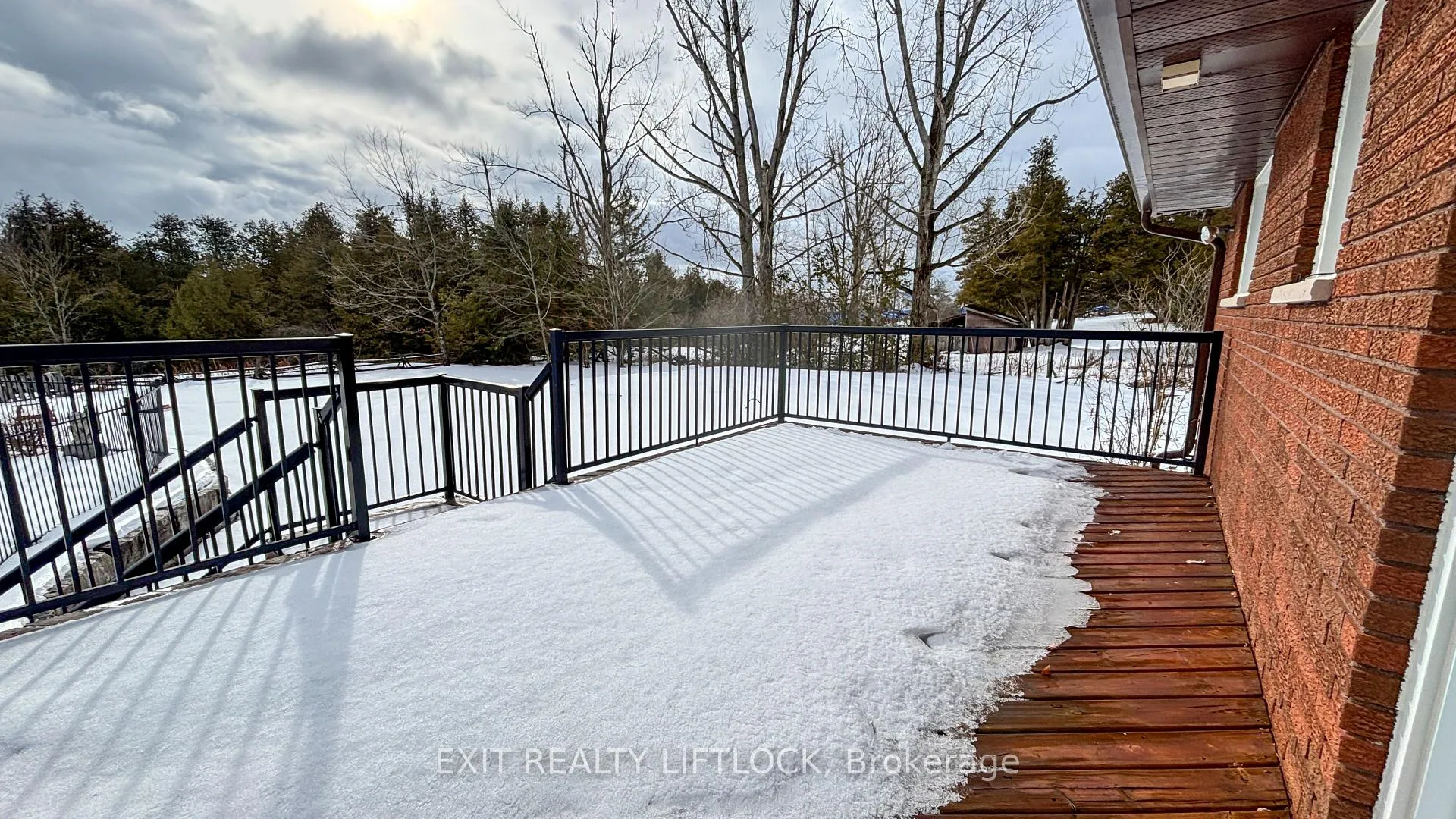 Photo 16 of 2105 Deer Bay Road, Selwyn — HOMEH