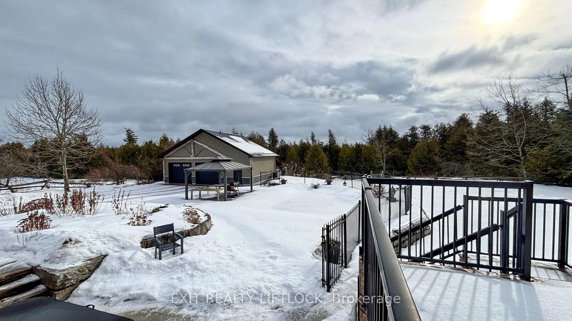 Photo 19 of 2105 Deer Bay Road, Selwyn — HOMEH