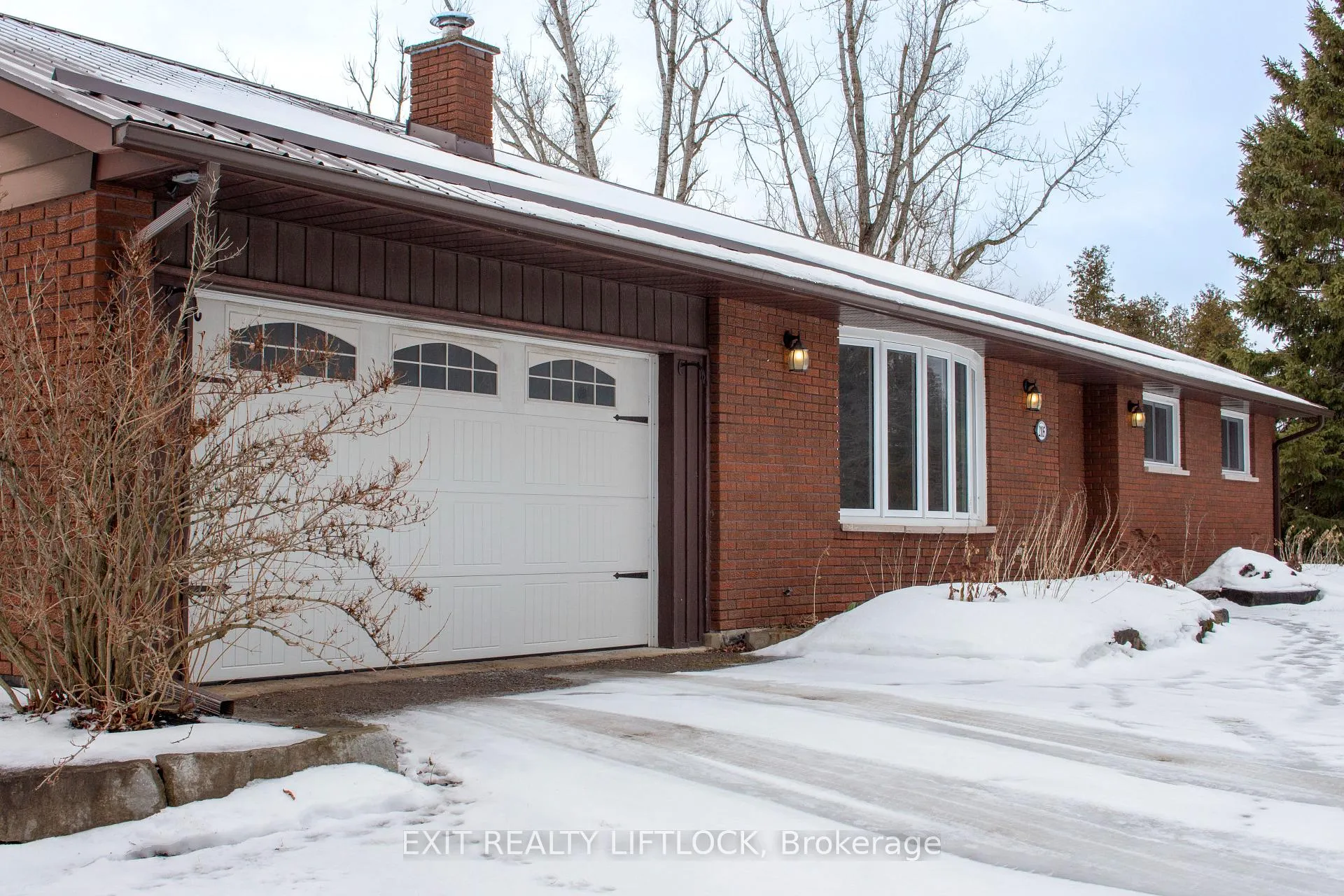 Photo 24 of 2105 Deer Bay Road, Selwyn — HOMEH