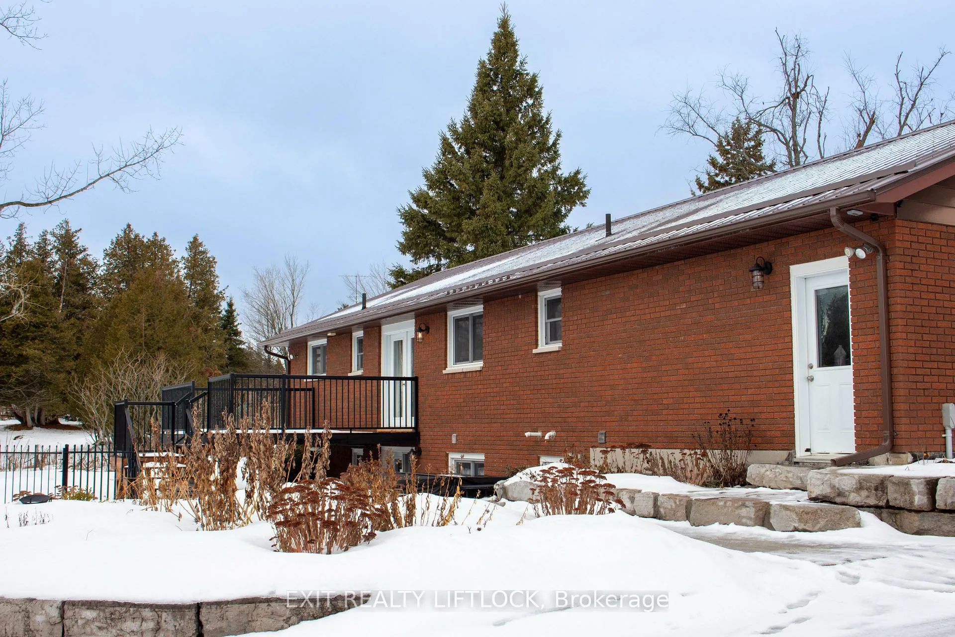 Photo 26 of 2105 Deer Bay Road, Selwyn — HOMEH