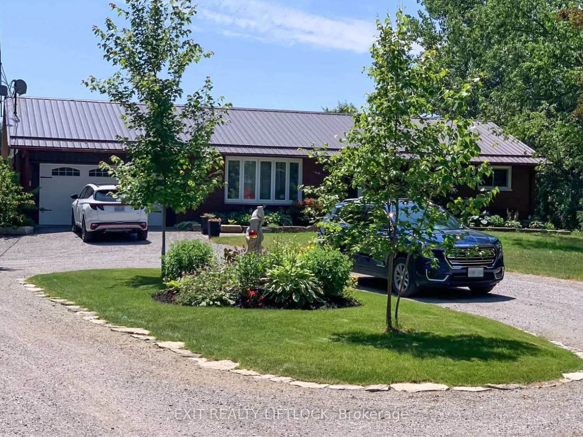Photo 27 of 2105 Deer Bay Road, Selwyn — HOMEH