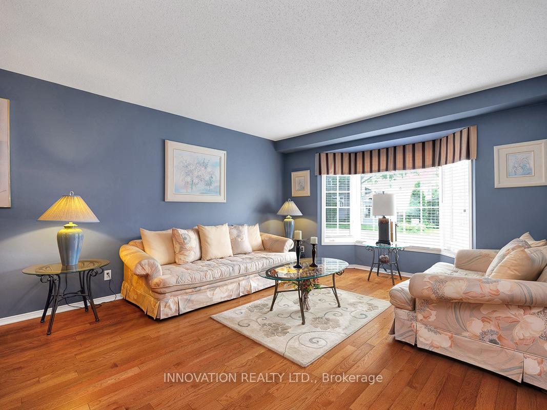 Photo 4 of 35 Summerwind Crescent, Ottawa, Barrhaven East — HOMEH