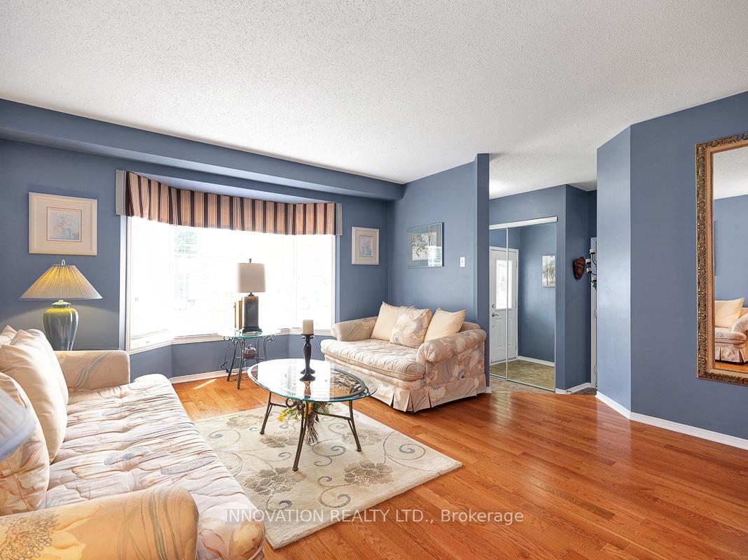 Photo 5 of 35 Summerwind Crescent, Ottawa, Barrhaven East — HOMEH