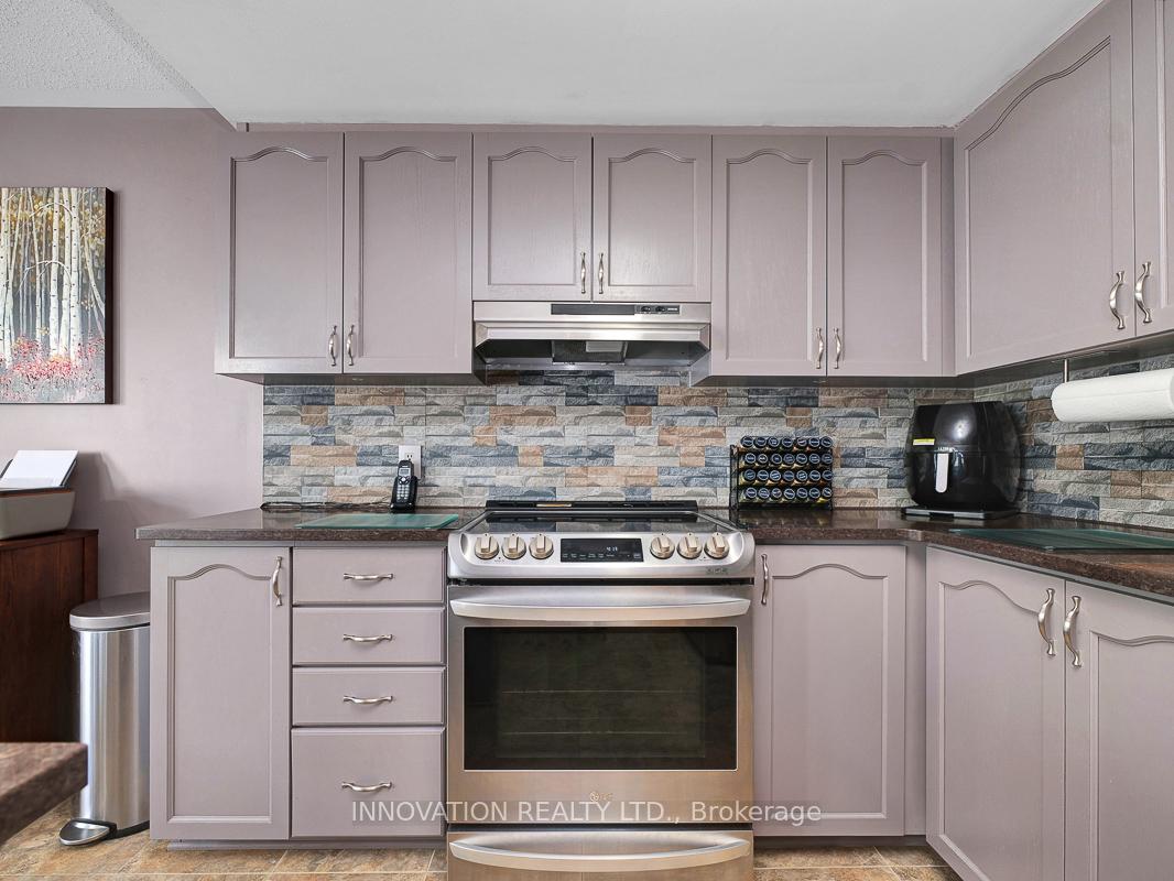 Photo 11 of 35 Summerwind Crescent, Ottawa, Barrhaven East — HOMEH