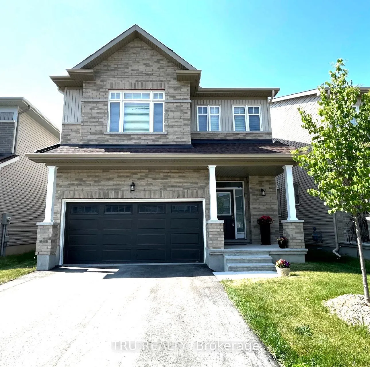 Photo 2 of 81 Dunlop Road, Carleton Place — HOMEH