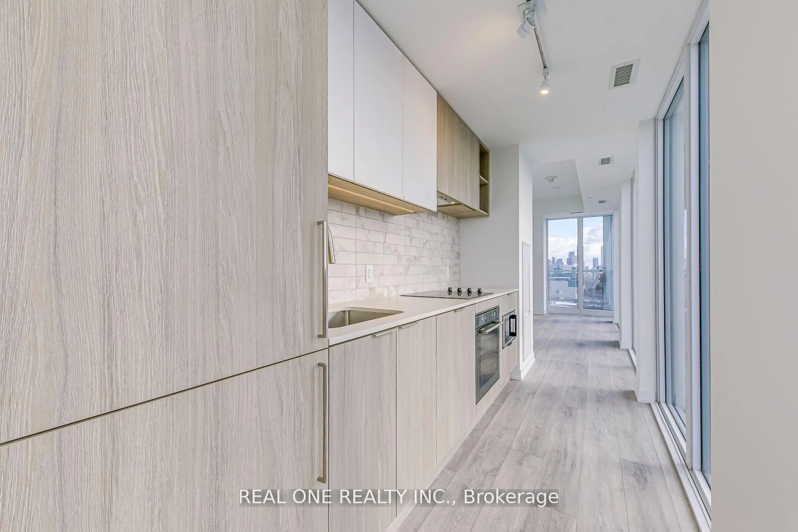 Photo 9 of Unit 1520, 2020 Bathurst Street, Toronto, Humewood-Cedarvale — HOMEH