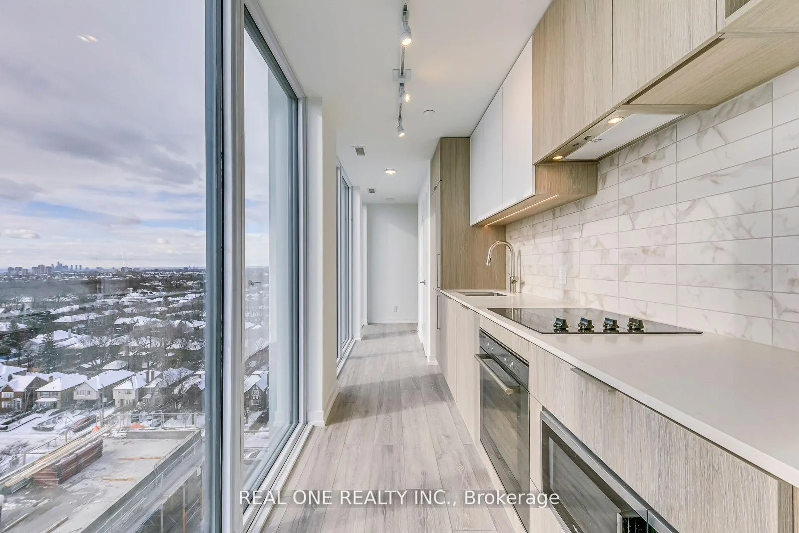 Photo 10 of Unit 1520, 2020 Bathurst Street, Toronto, Humewood-Cedarvale — HOMEH
